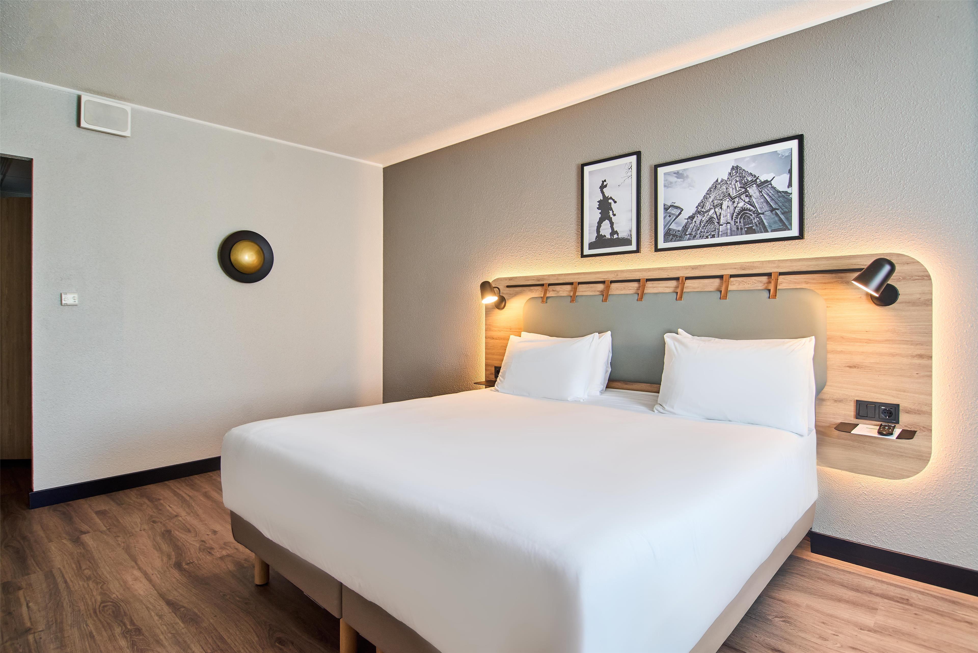 Double Superior King Bed