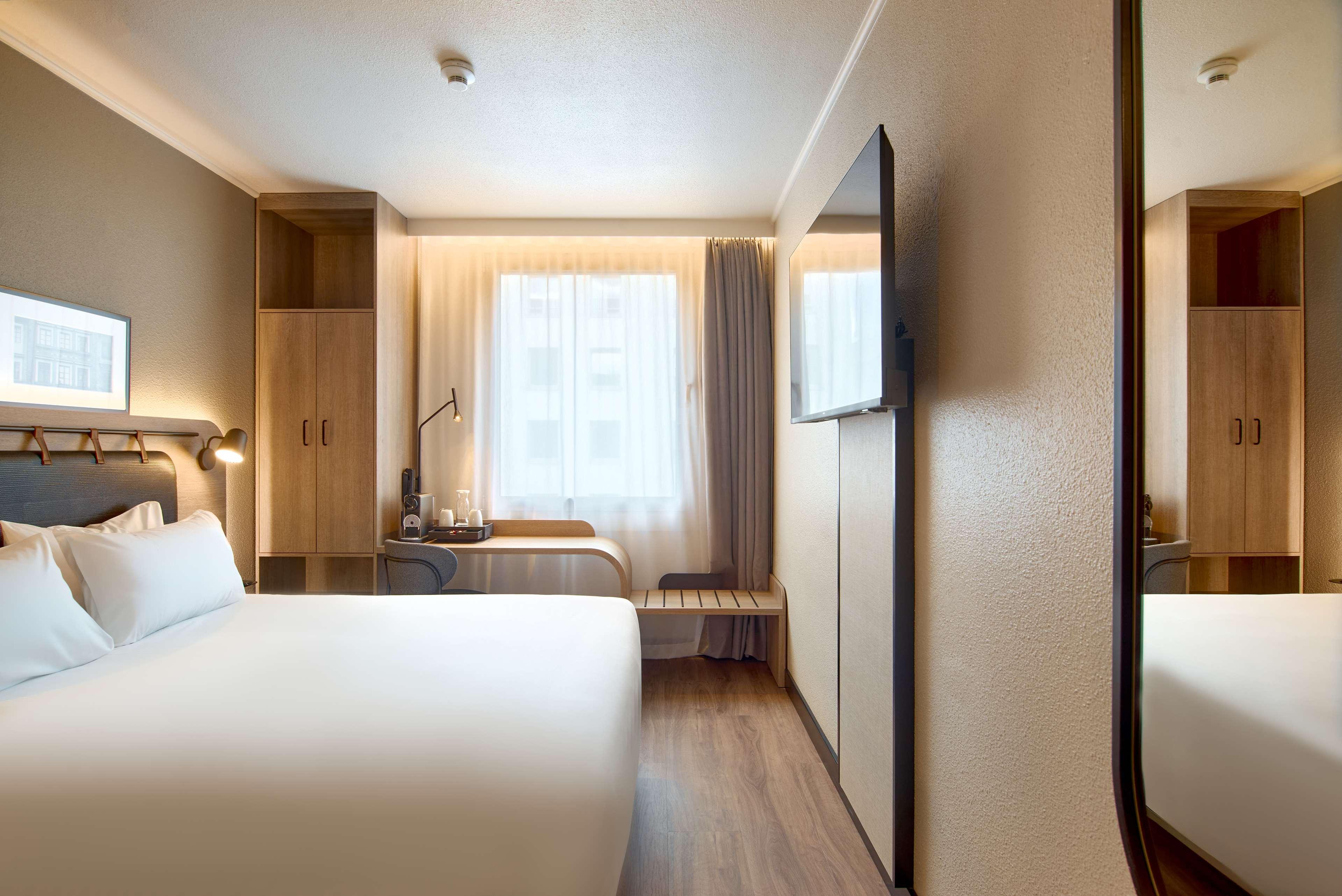 Double Superior King Bed