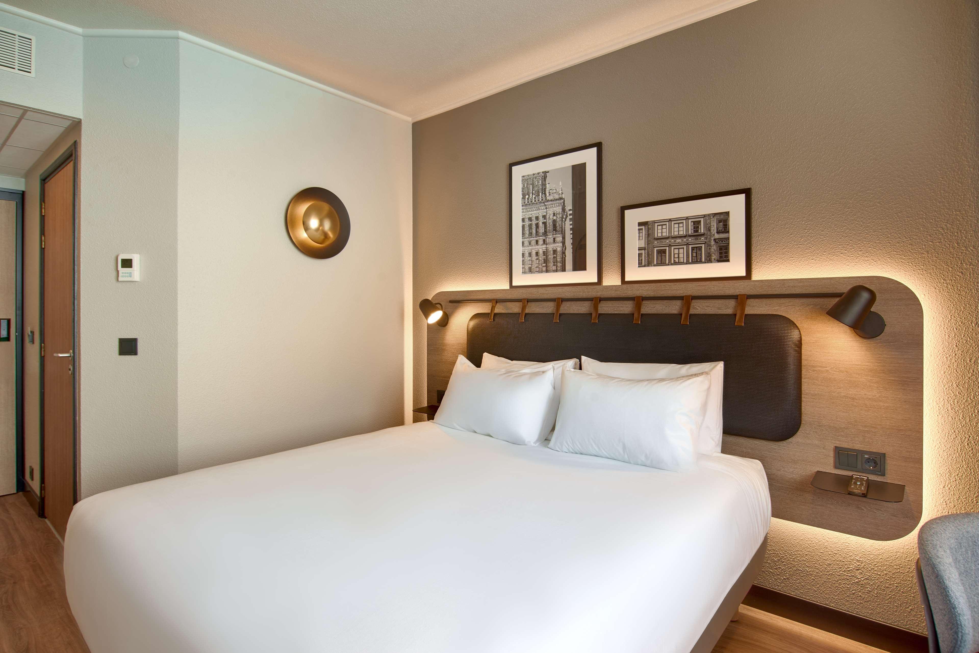 Double Superior King Bed