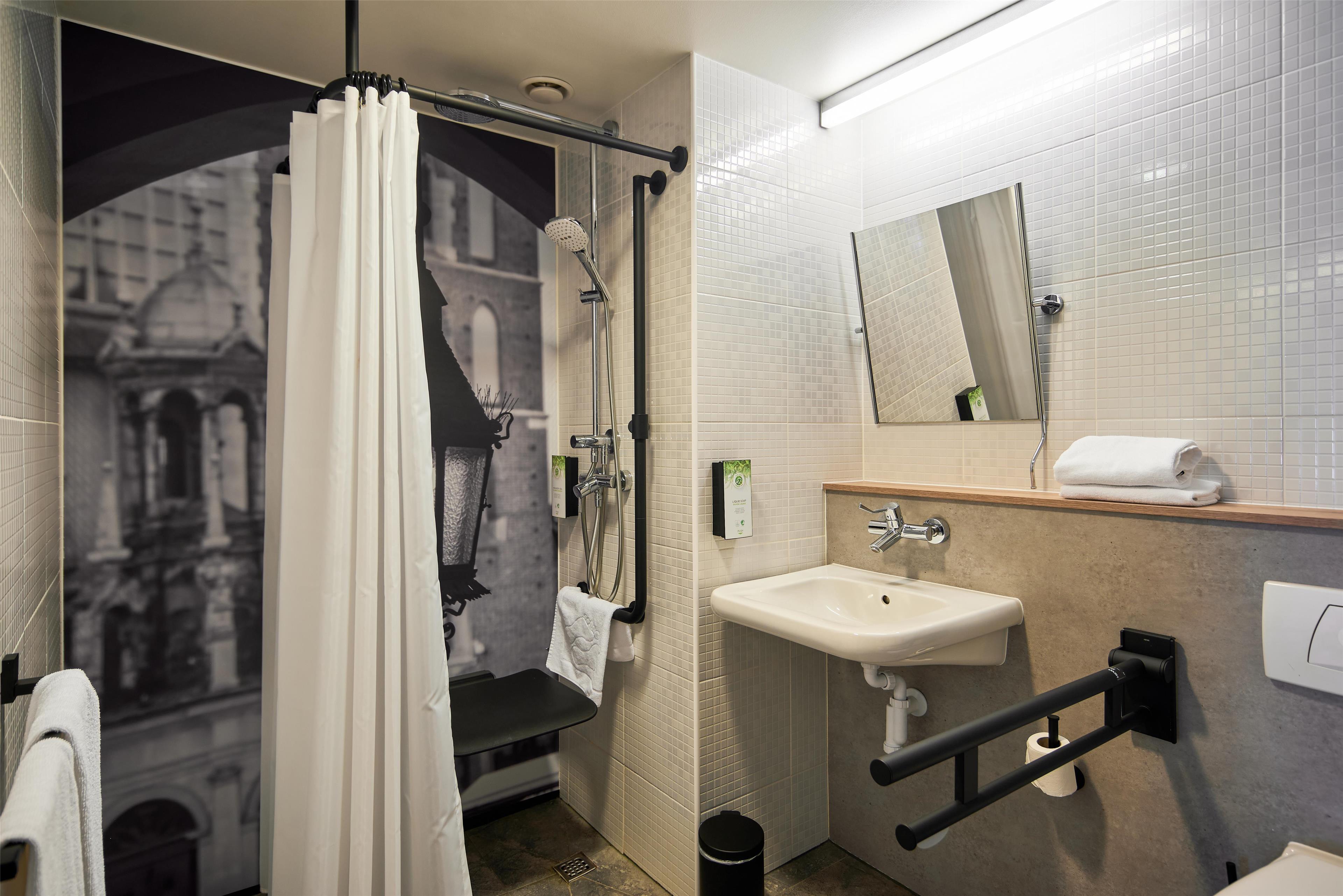 Double Queen Size Bed