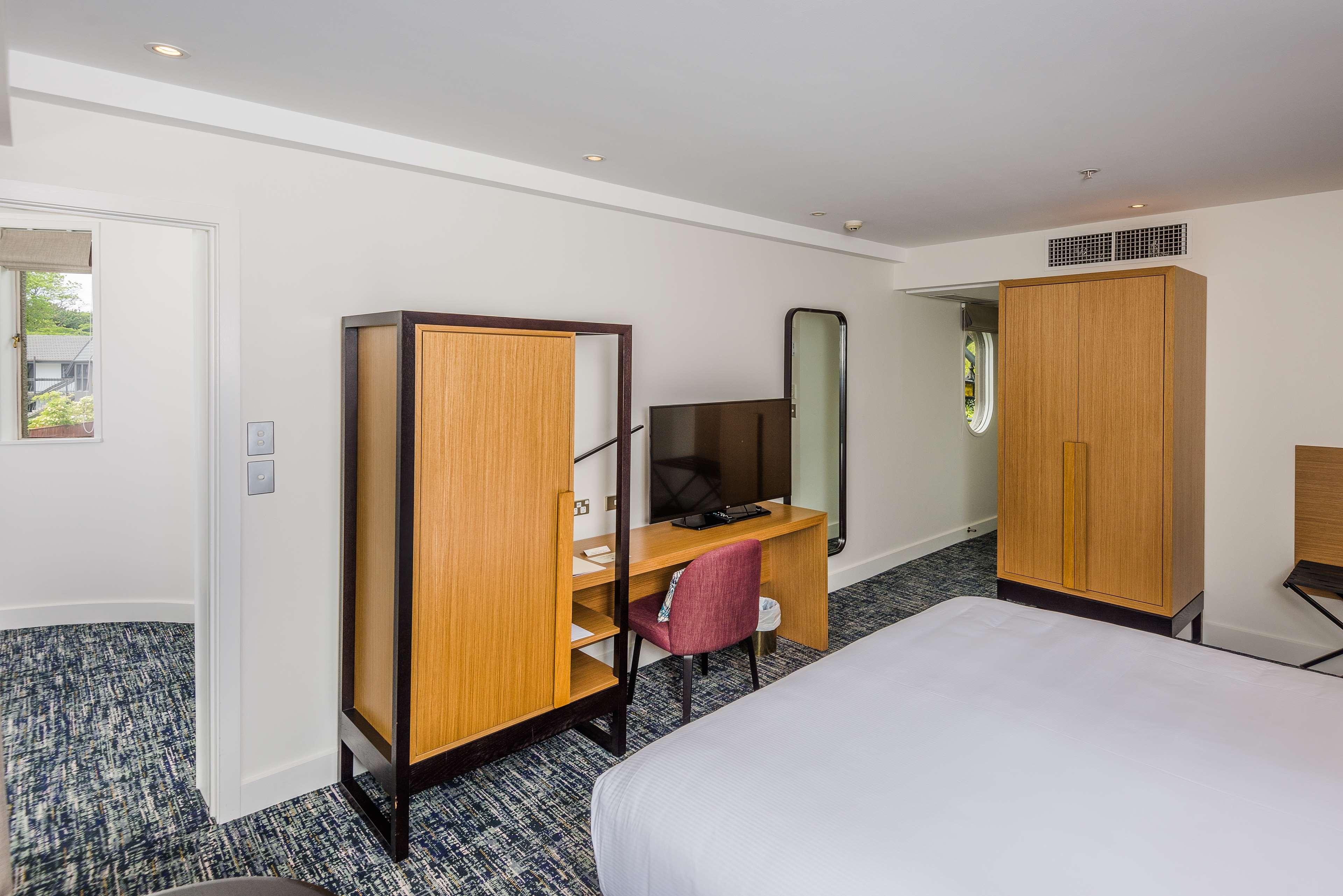 Junior Suite King Size Bed