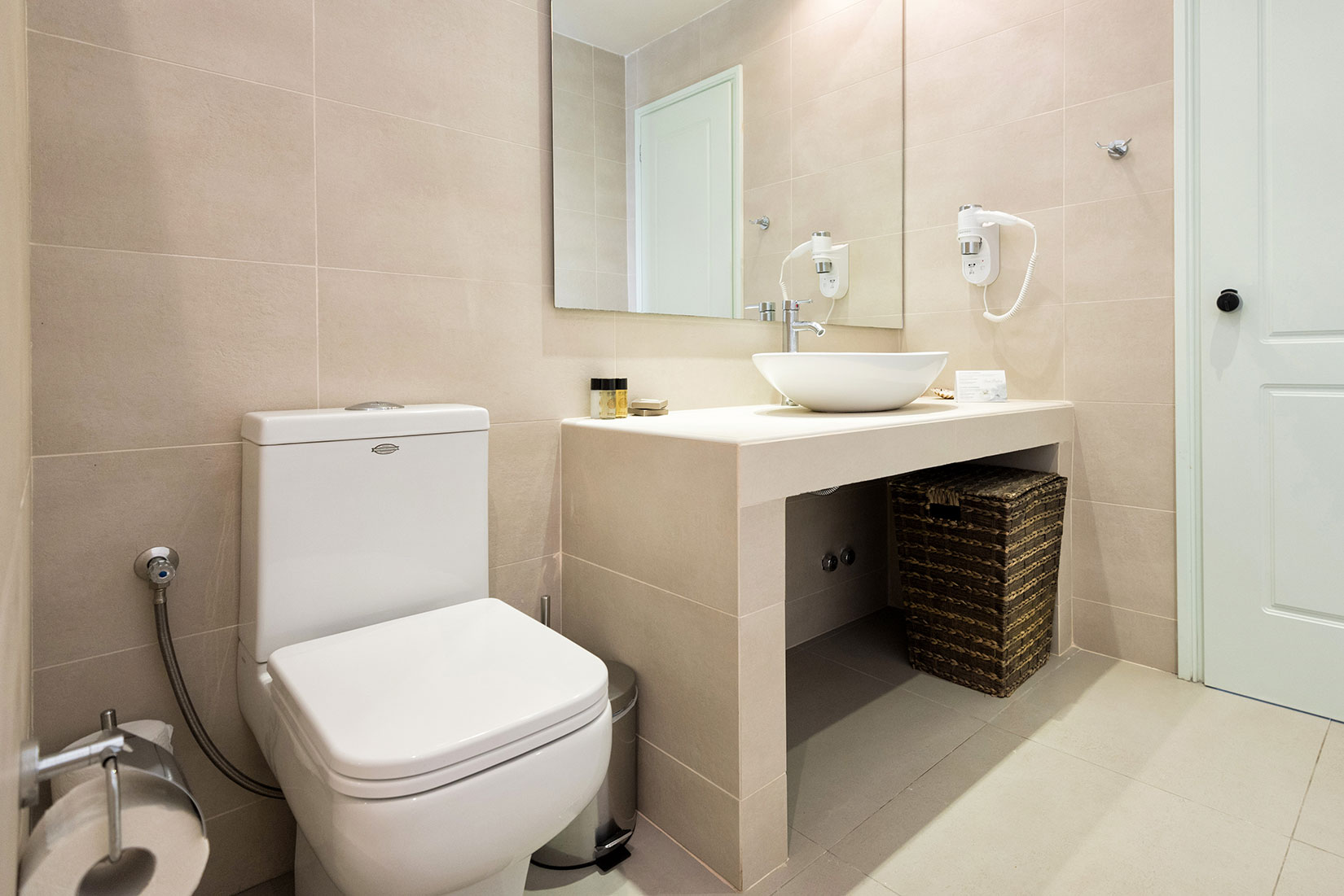 Double or Twin Side Sea View