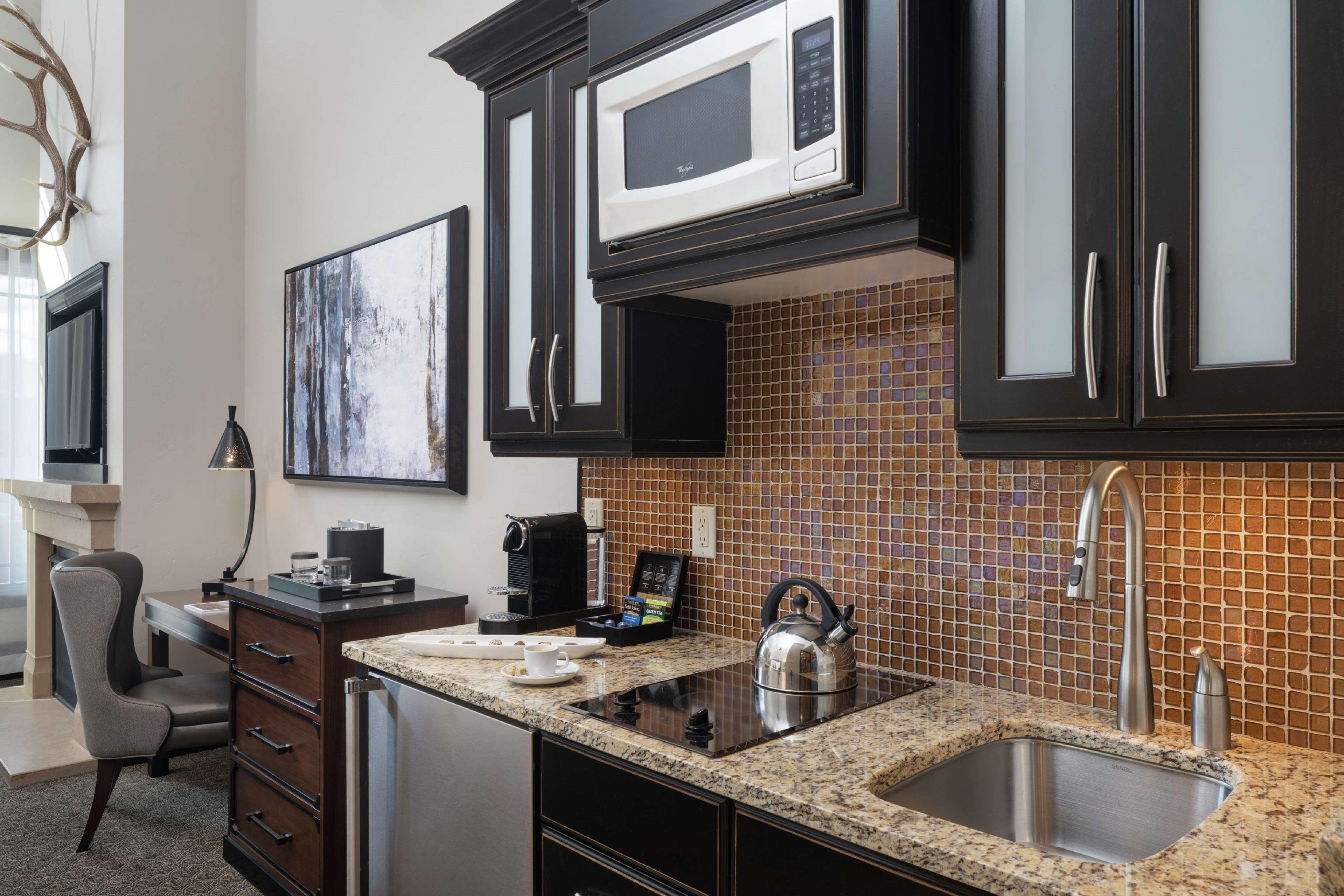 Junior Suite with Kitchenette