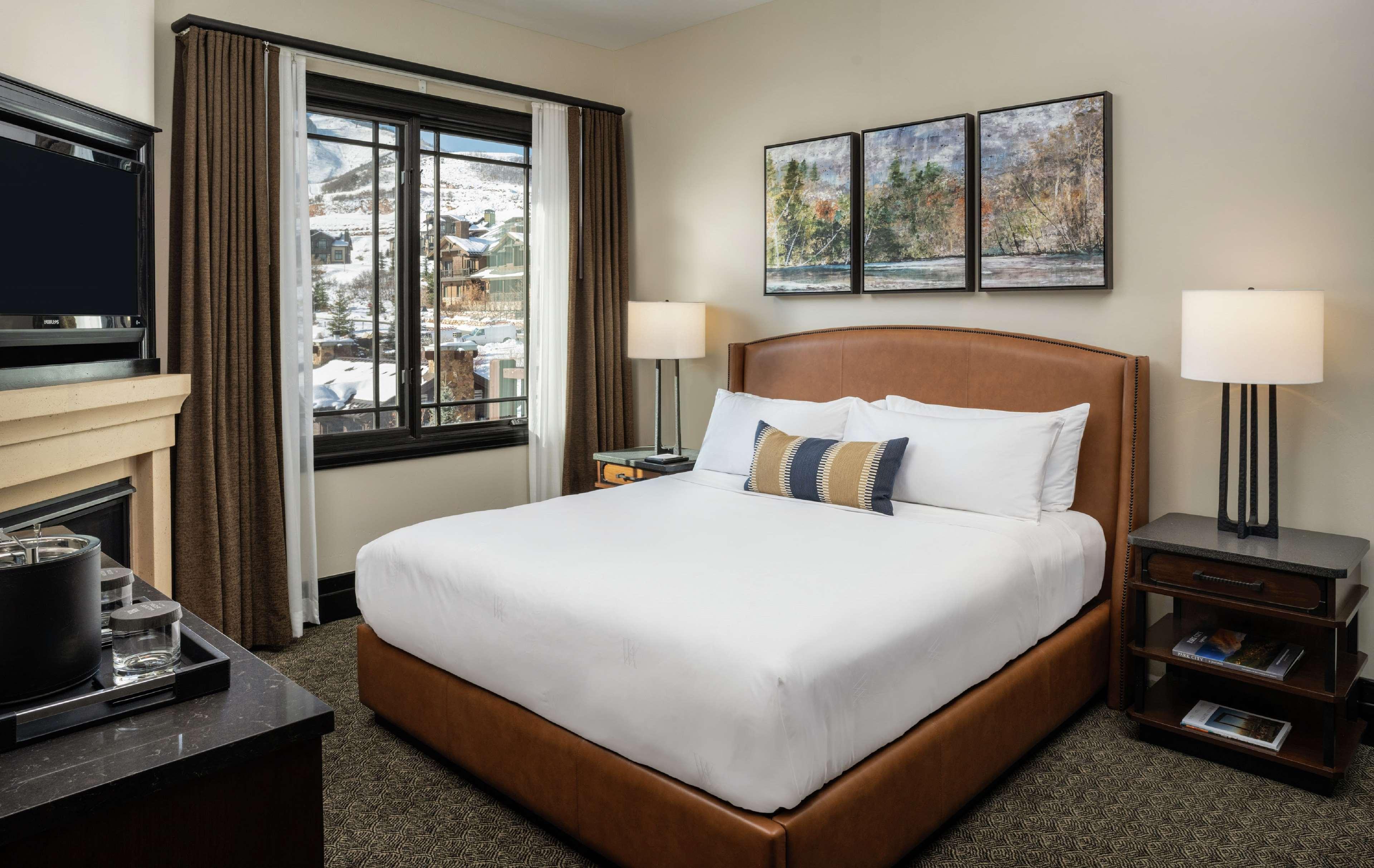 Suite King Bed One Bedroom 