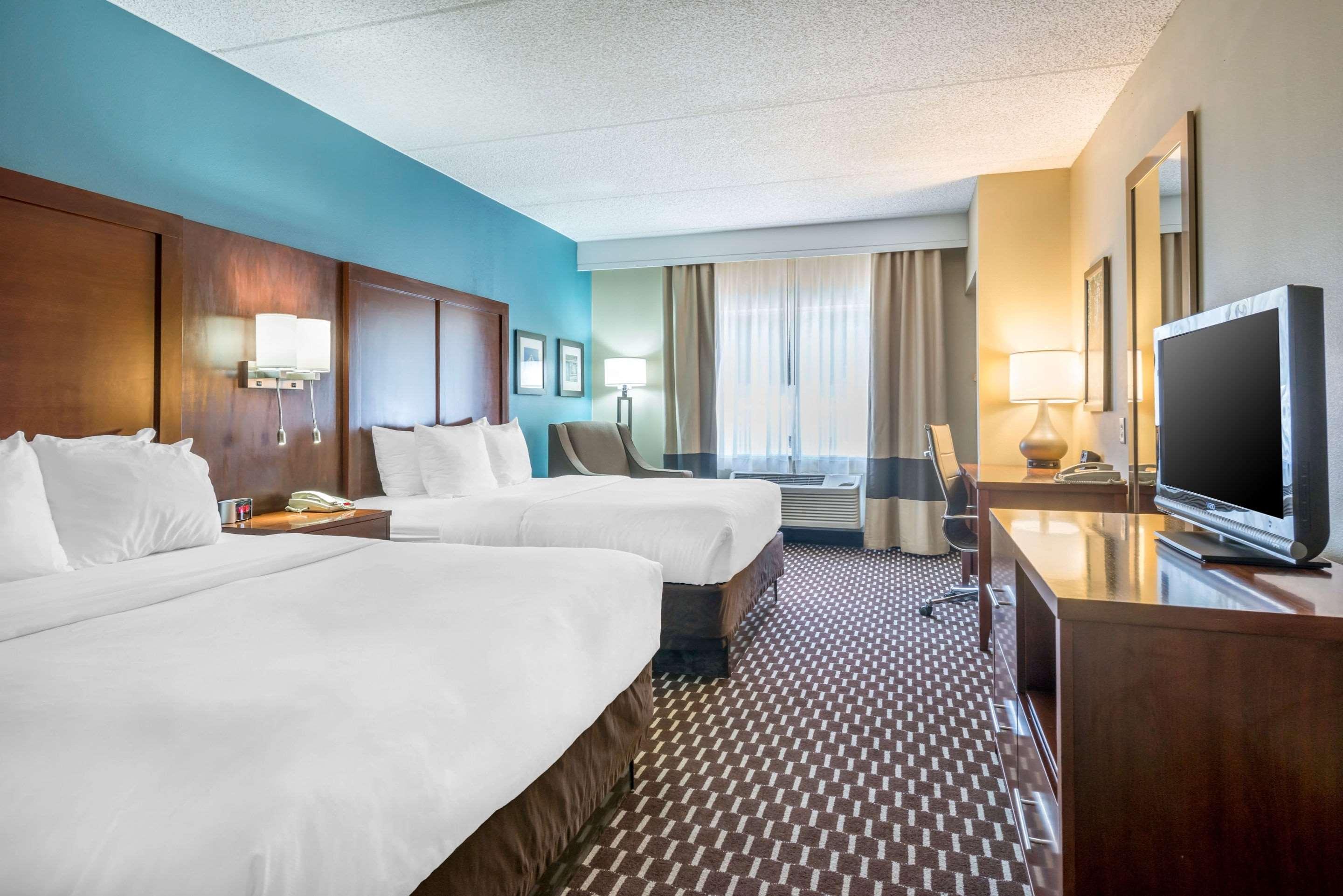 Suite Two Queen Beds