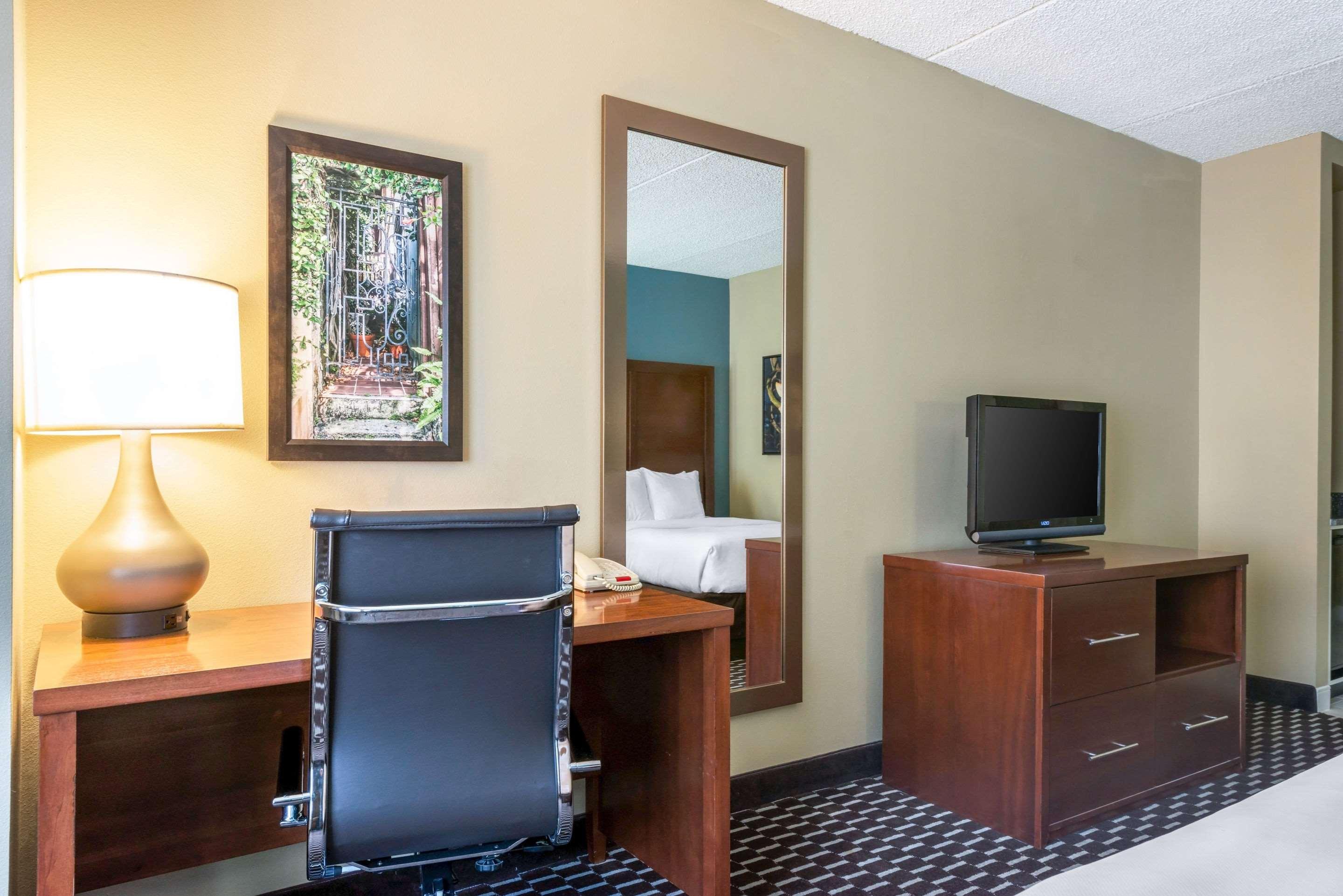 Suite Two Queen Beds