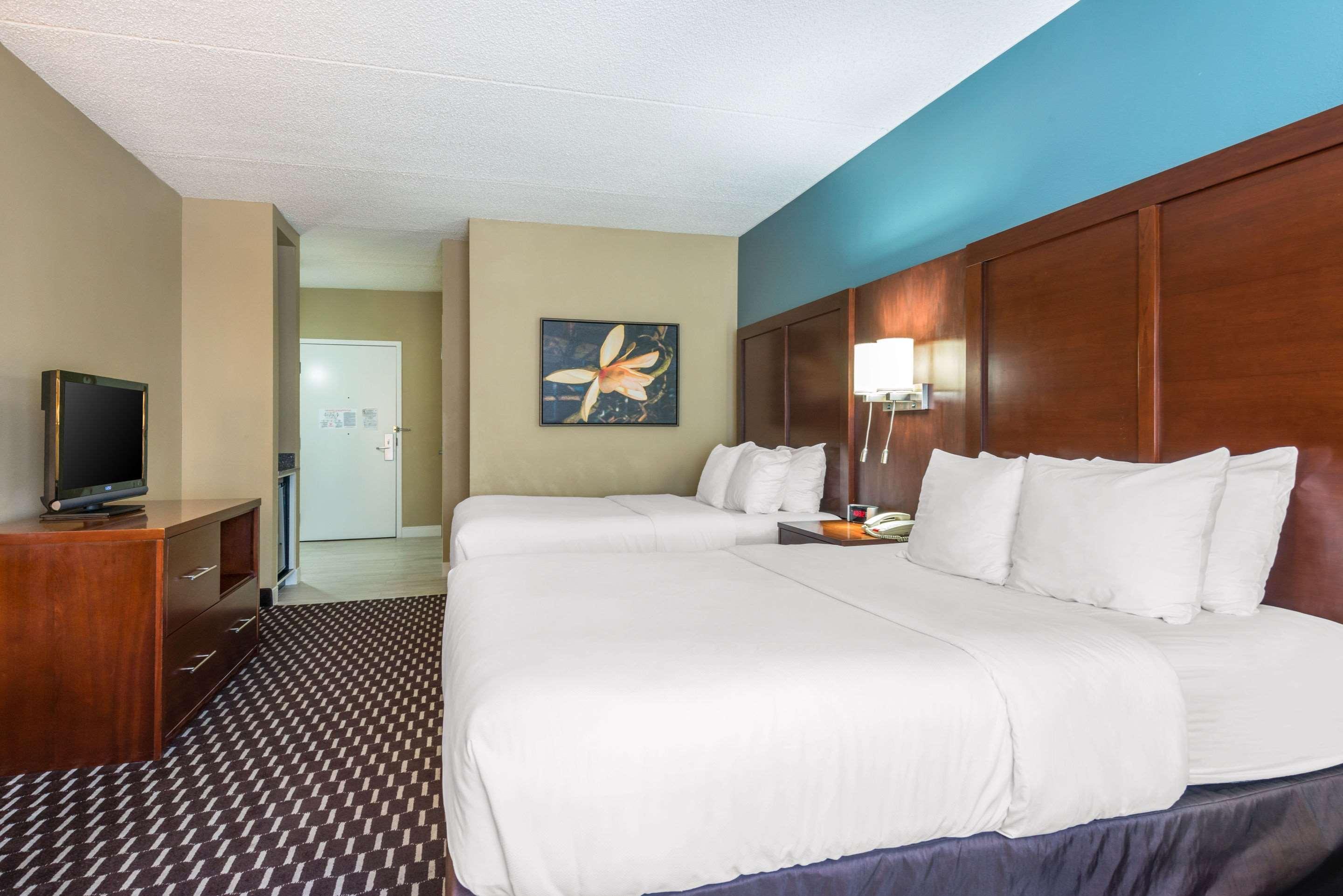 Suite Two Queen Beds