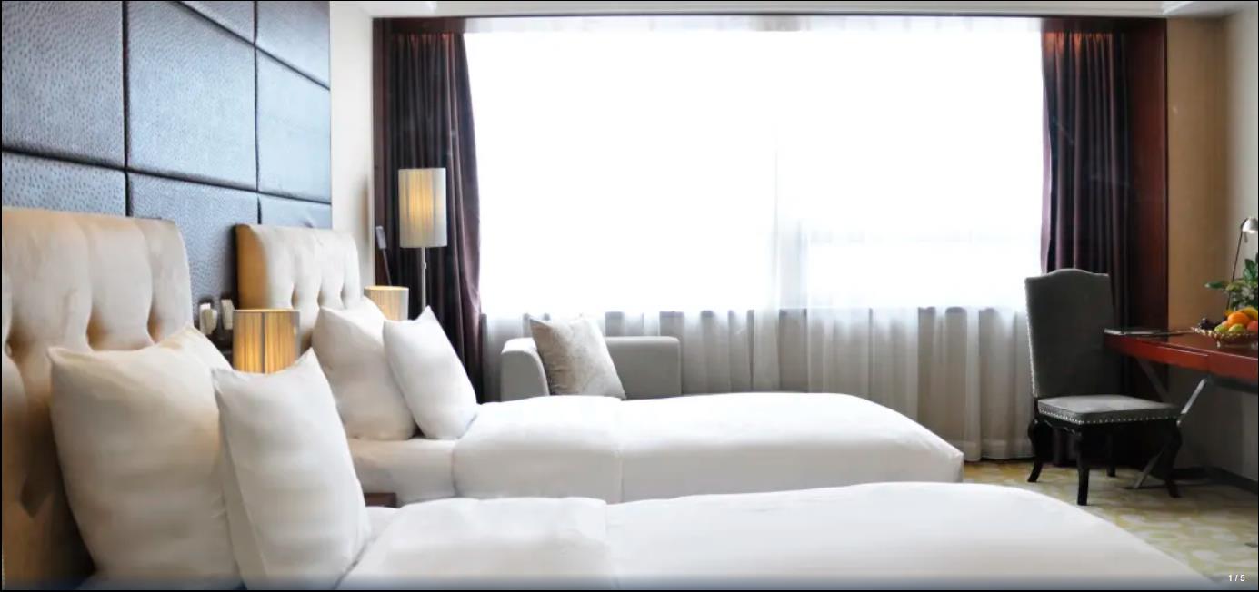 Twin Deluxe Executive