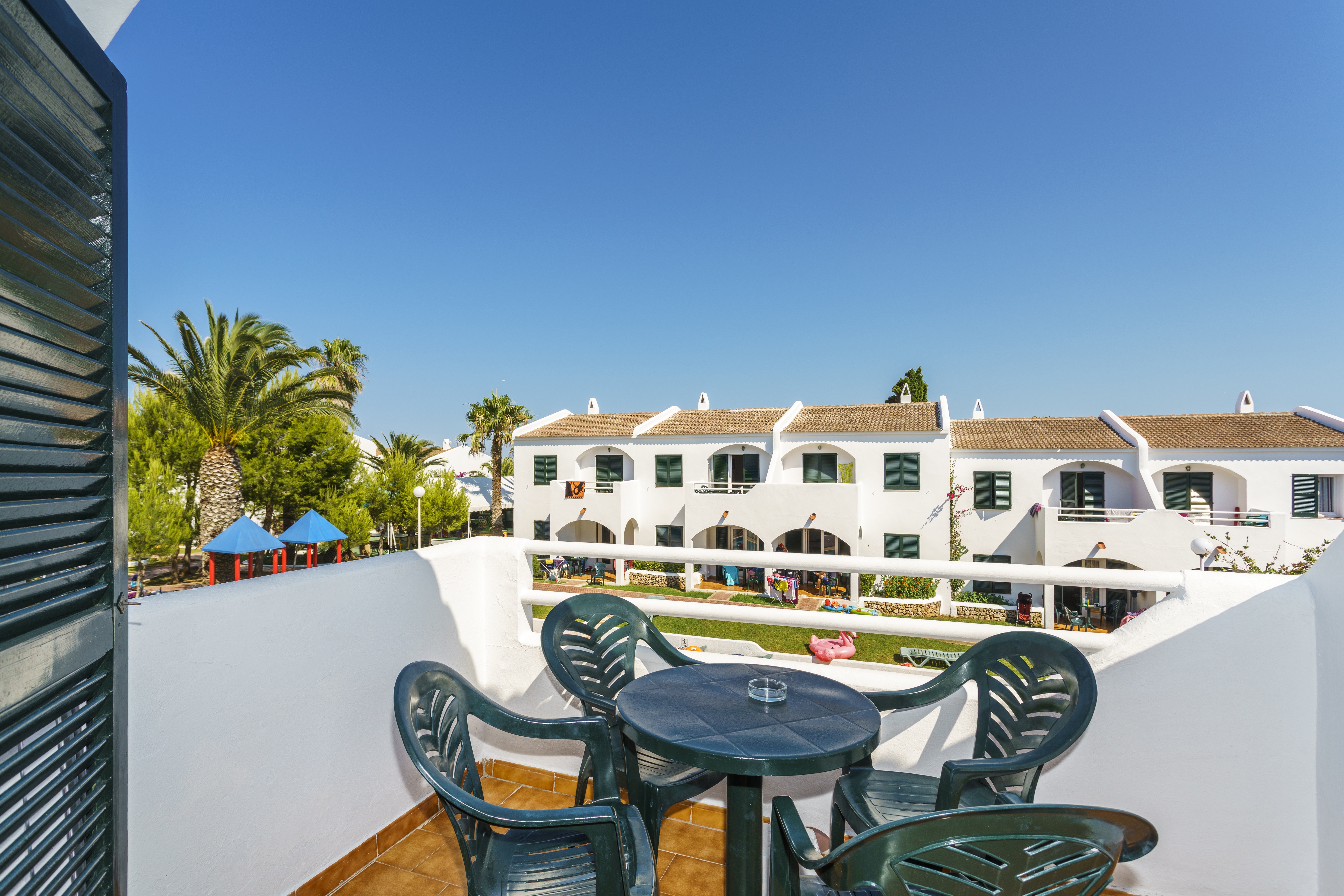 Apartment Classic Garden View