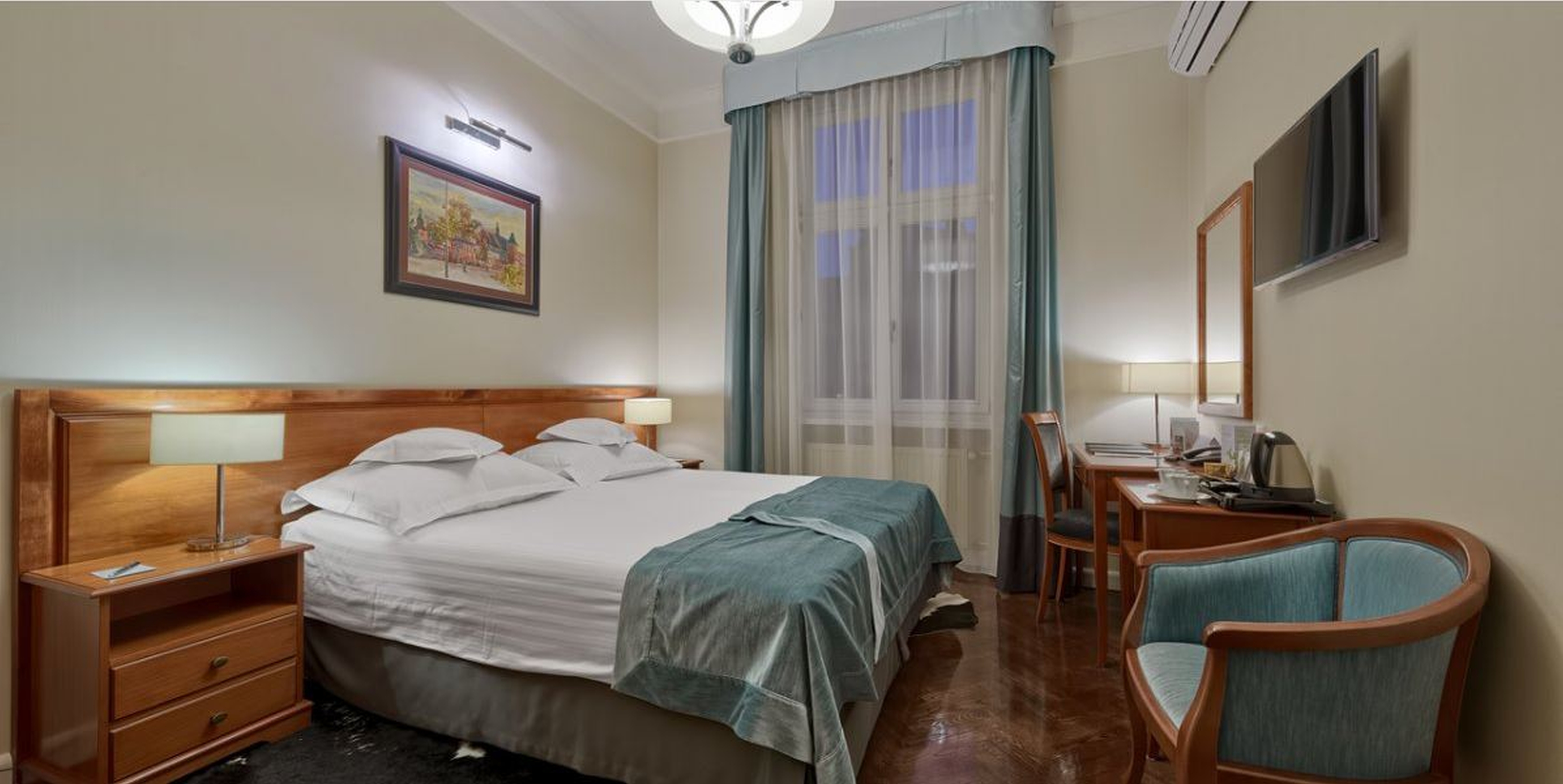 Double or Twin Superior