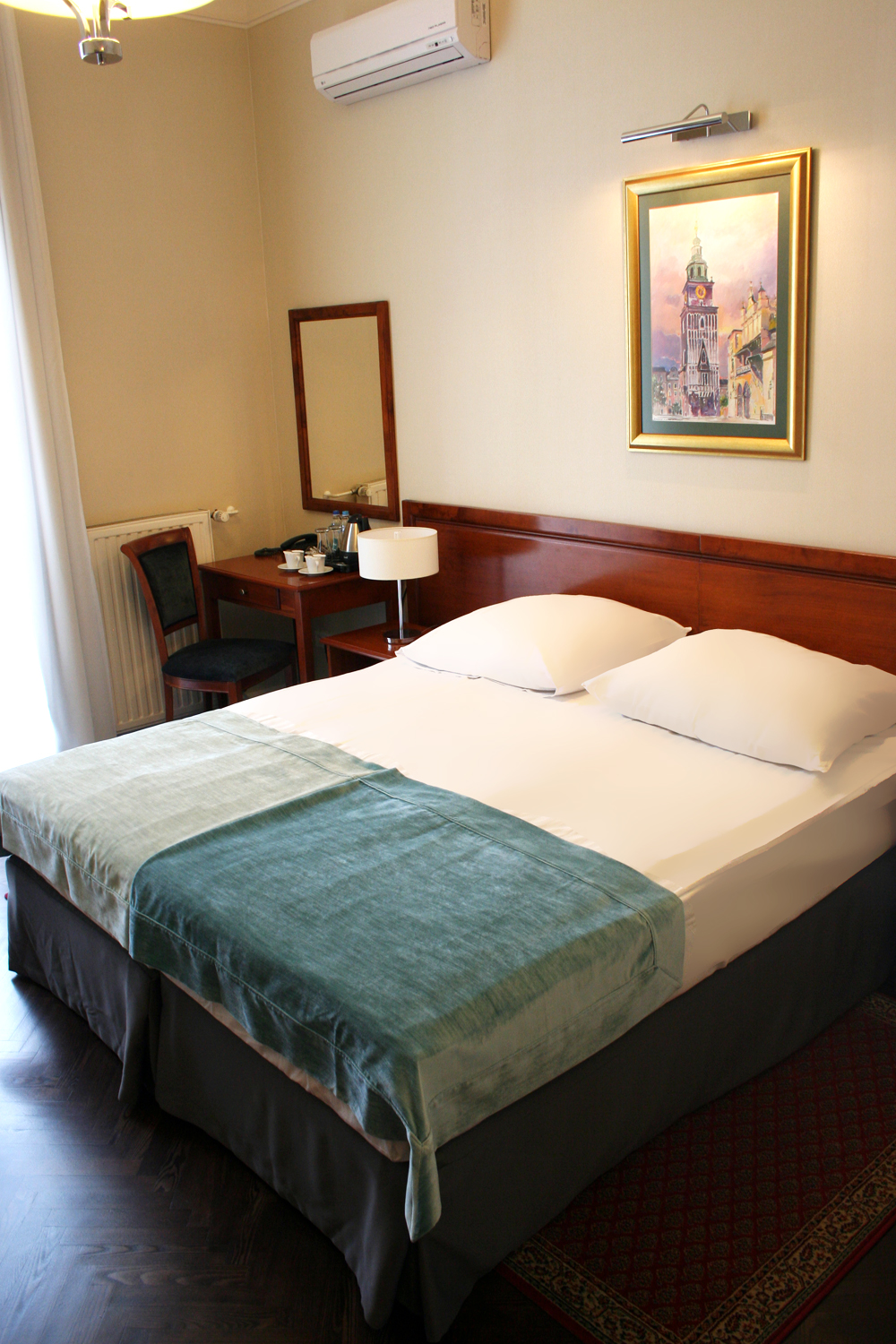 Double or Twin Standard