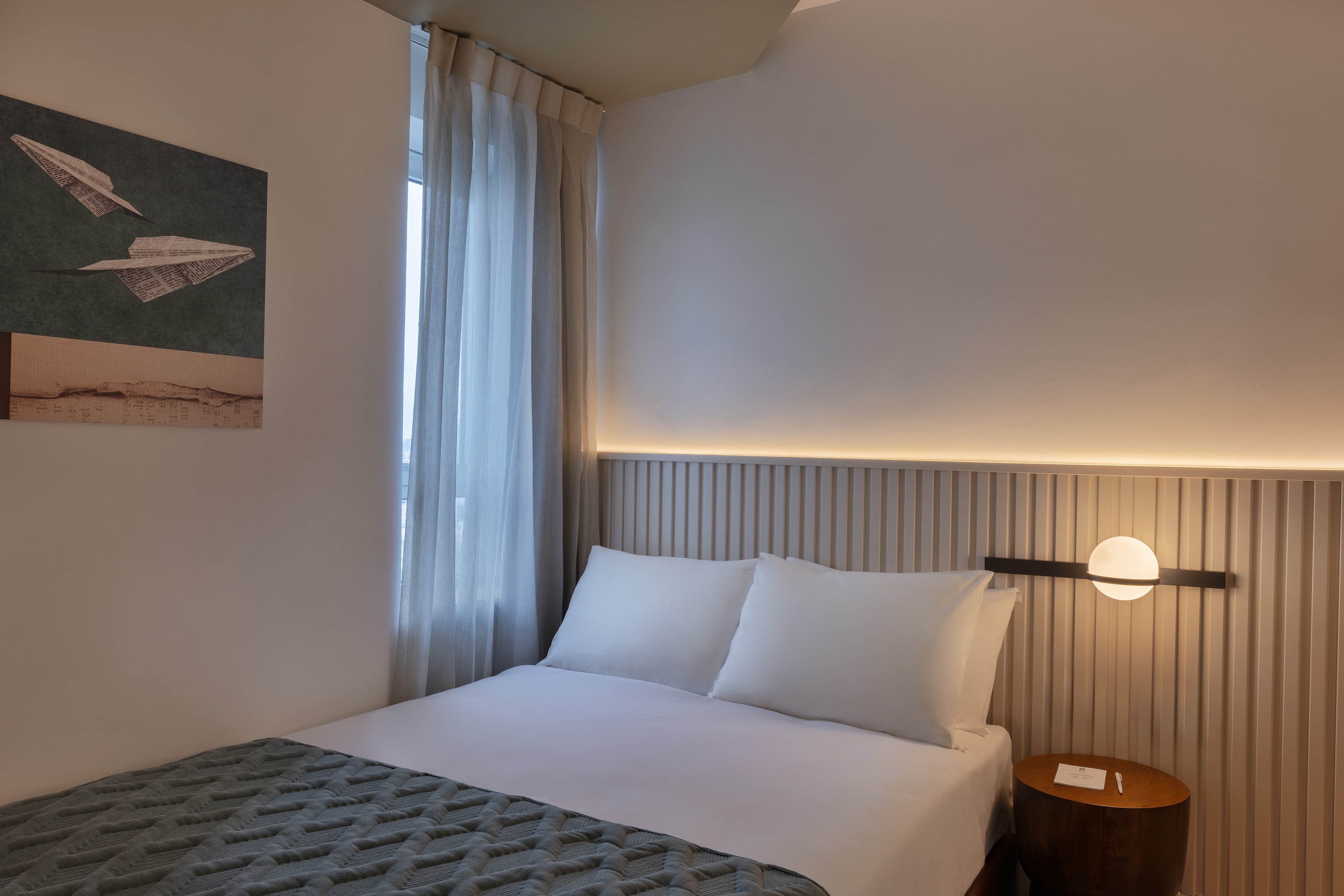 Single Deluxe Two Beds