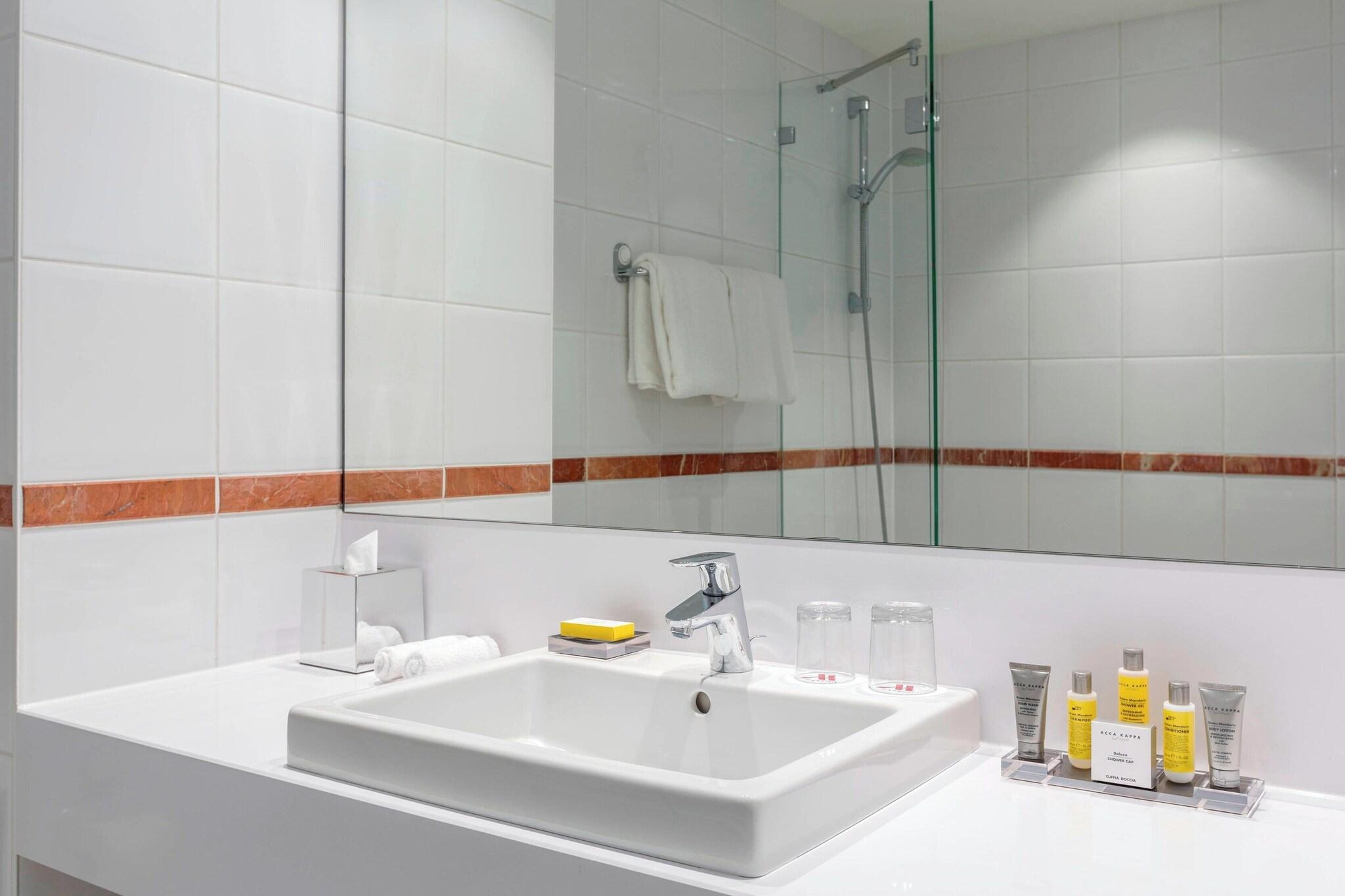 Double Superior King Bed