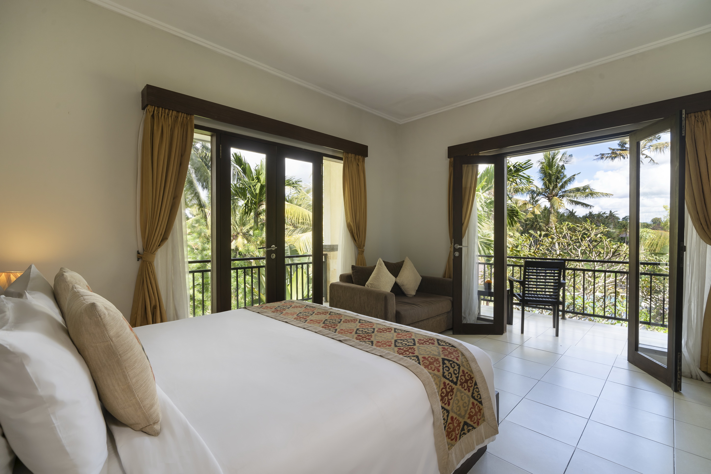 Double or Twin Deluxe Pool View