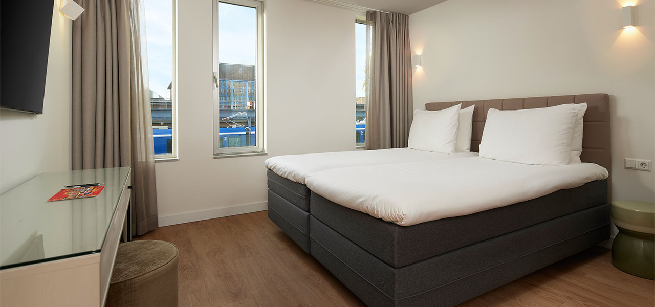 Double or Twin Standard