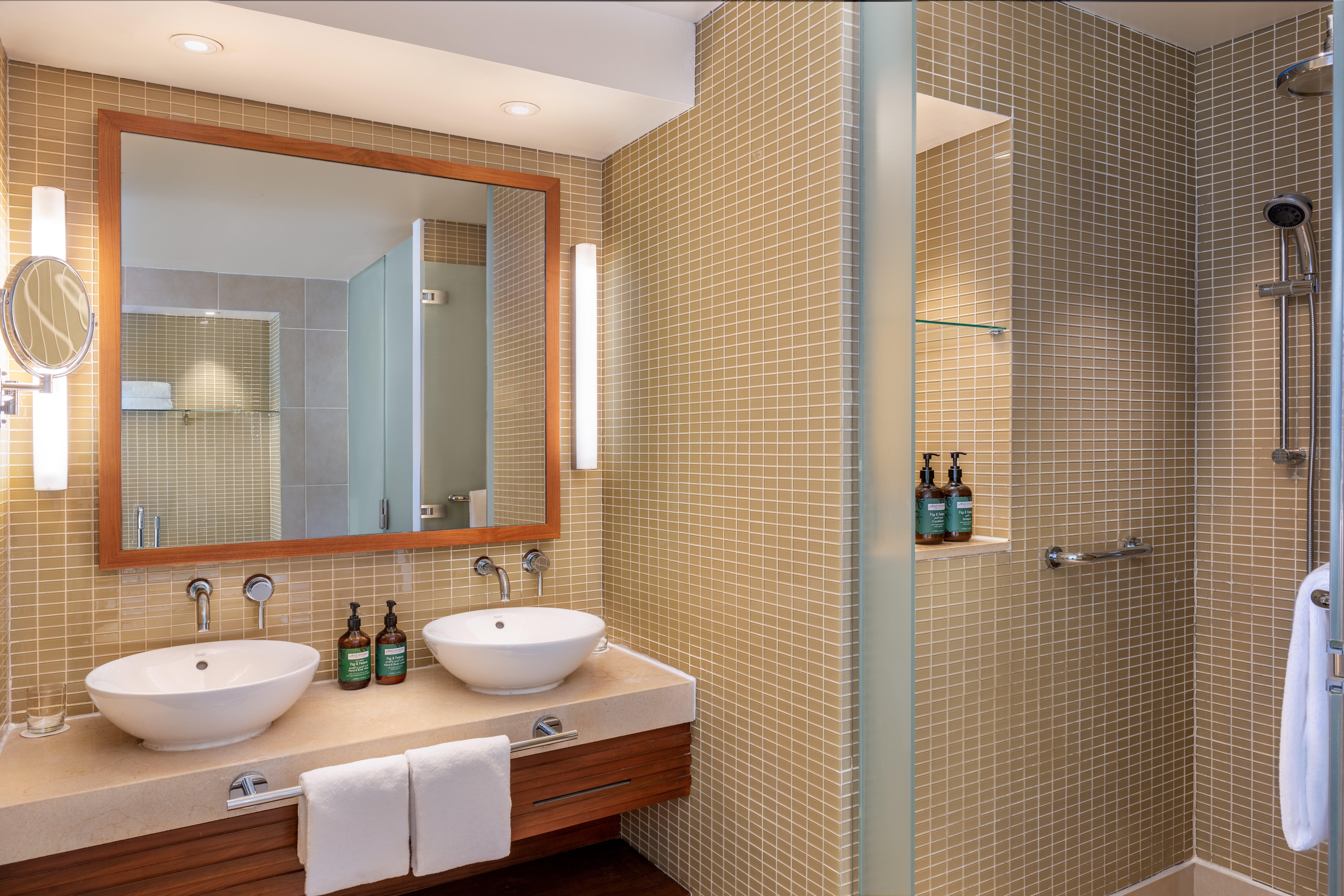 Suite with Views