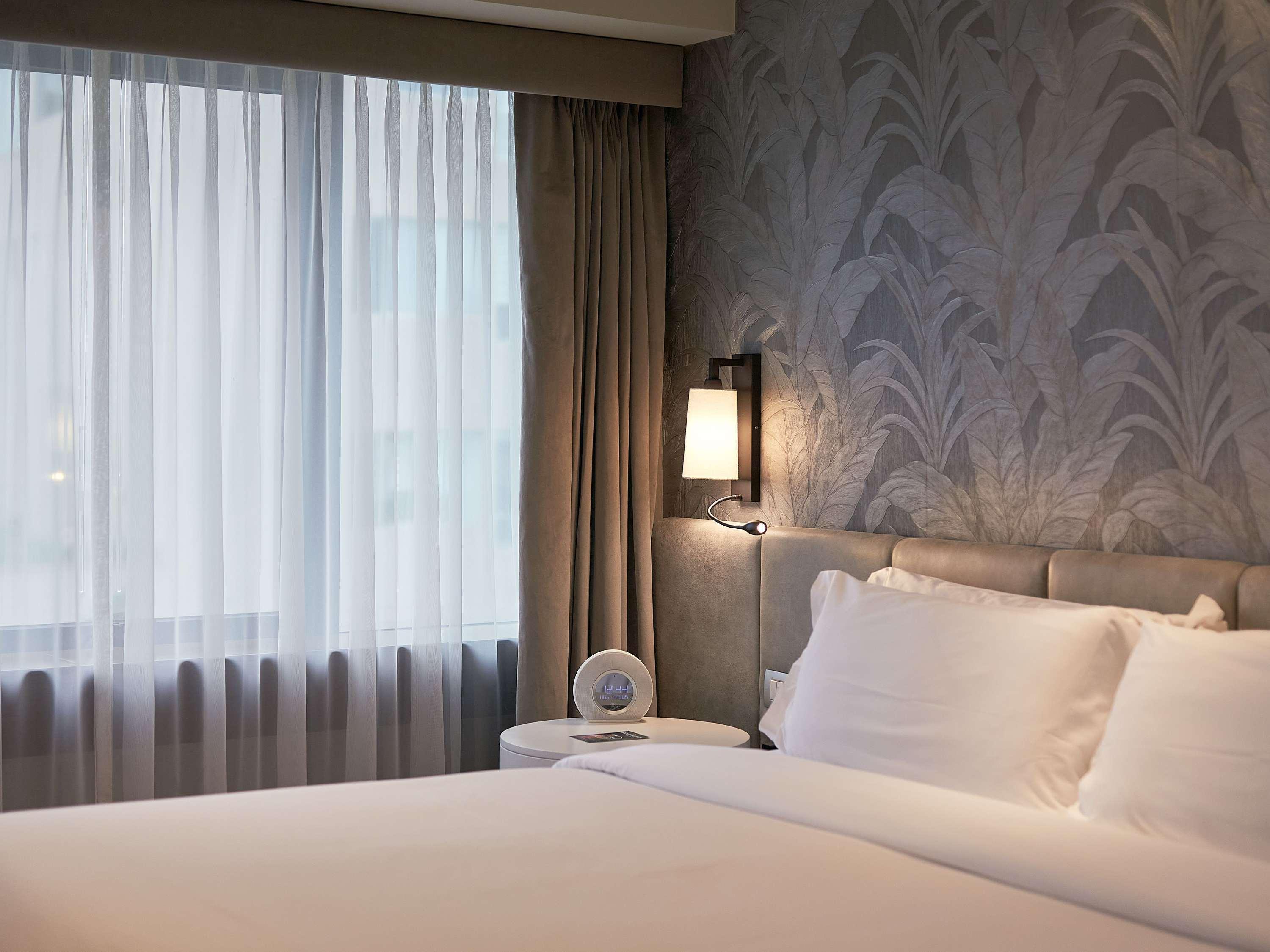 Double Classic King Bed