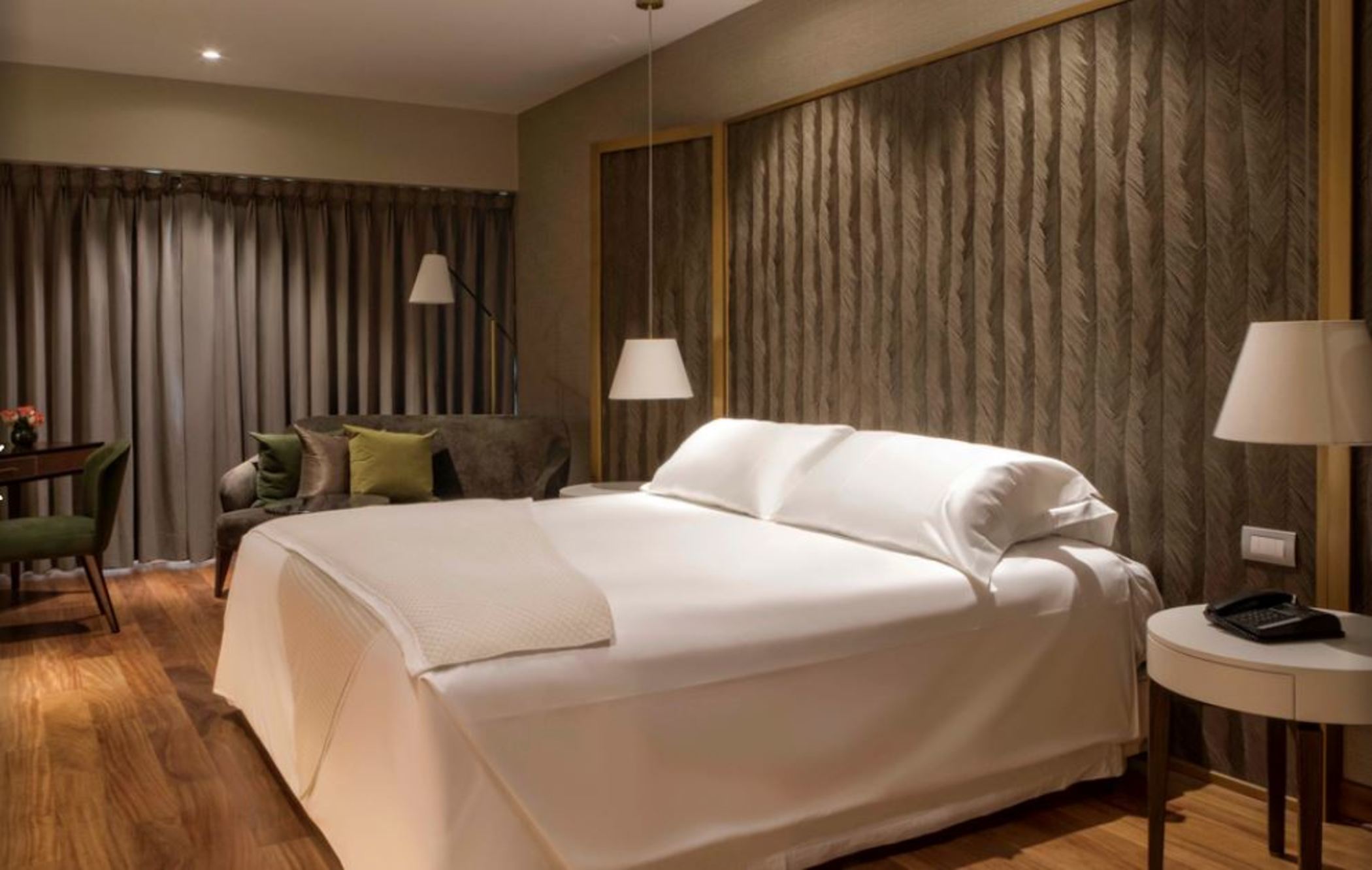 Room Deluxe King Bed