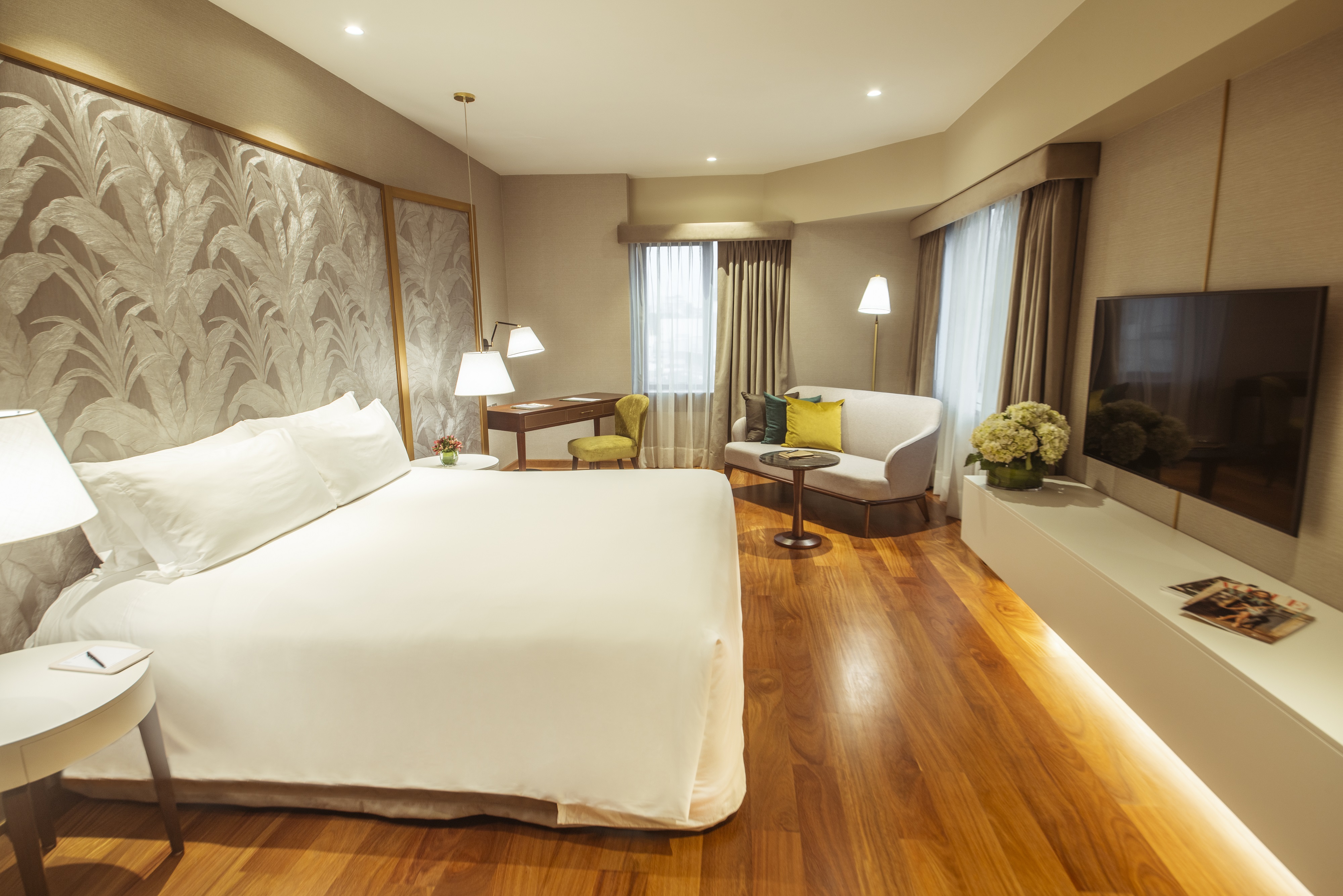 Room Deluxe King Bed