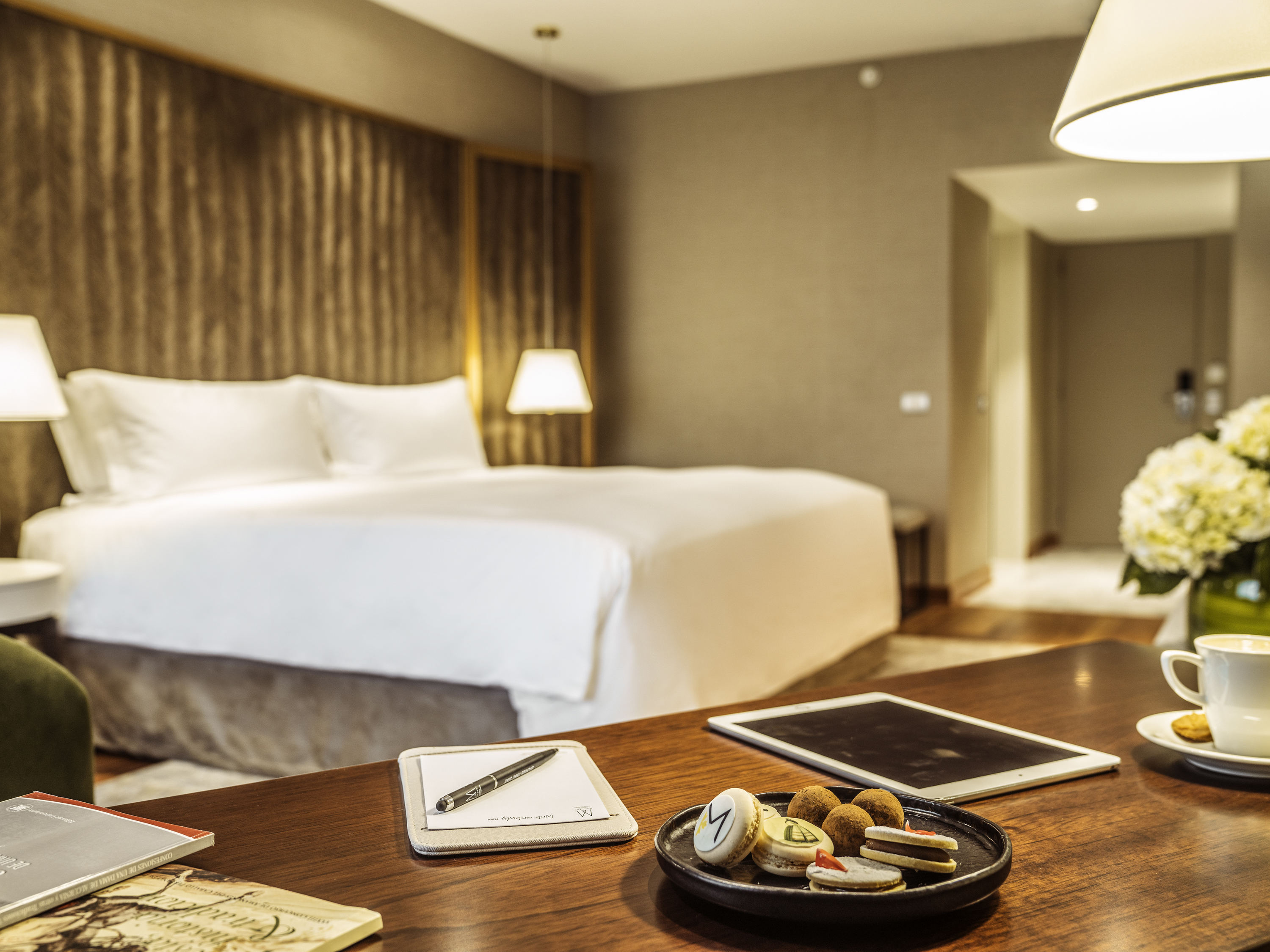 Double Deluxe King Bed