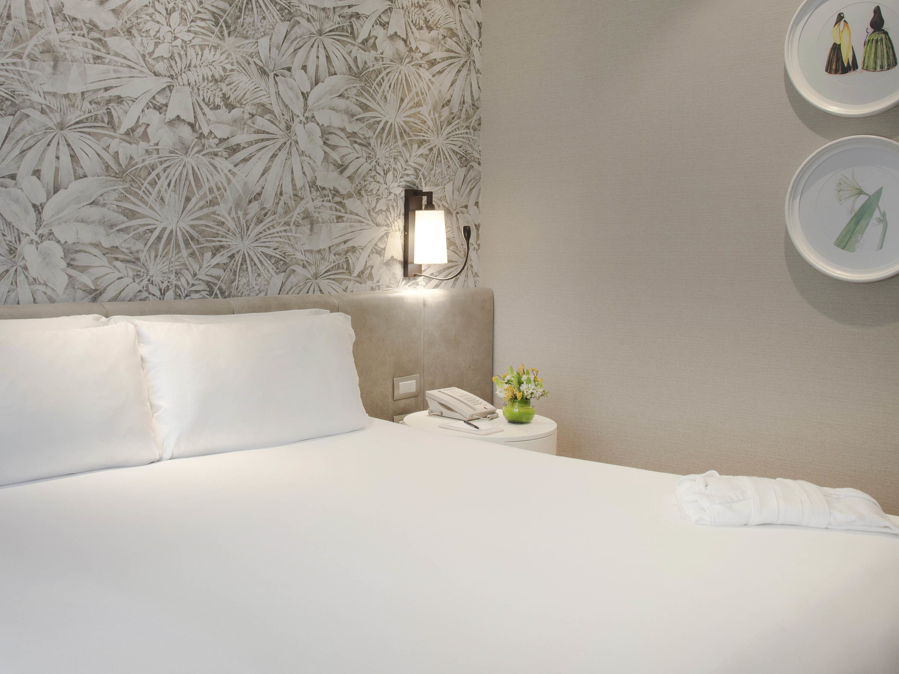 Double Classic King Bed