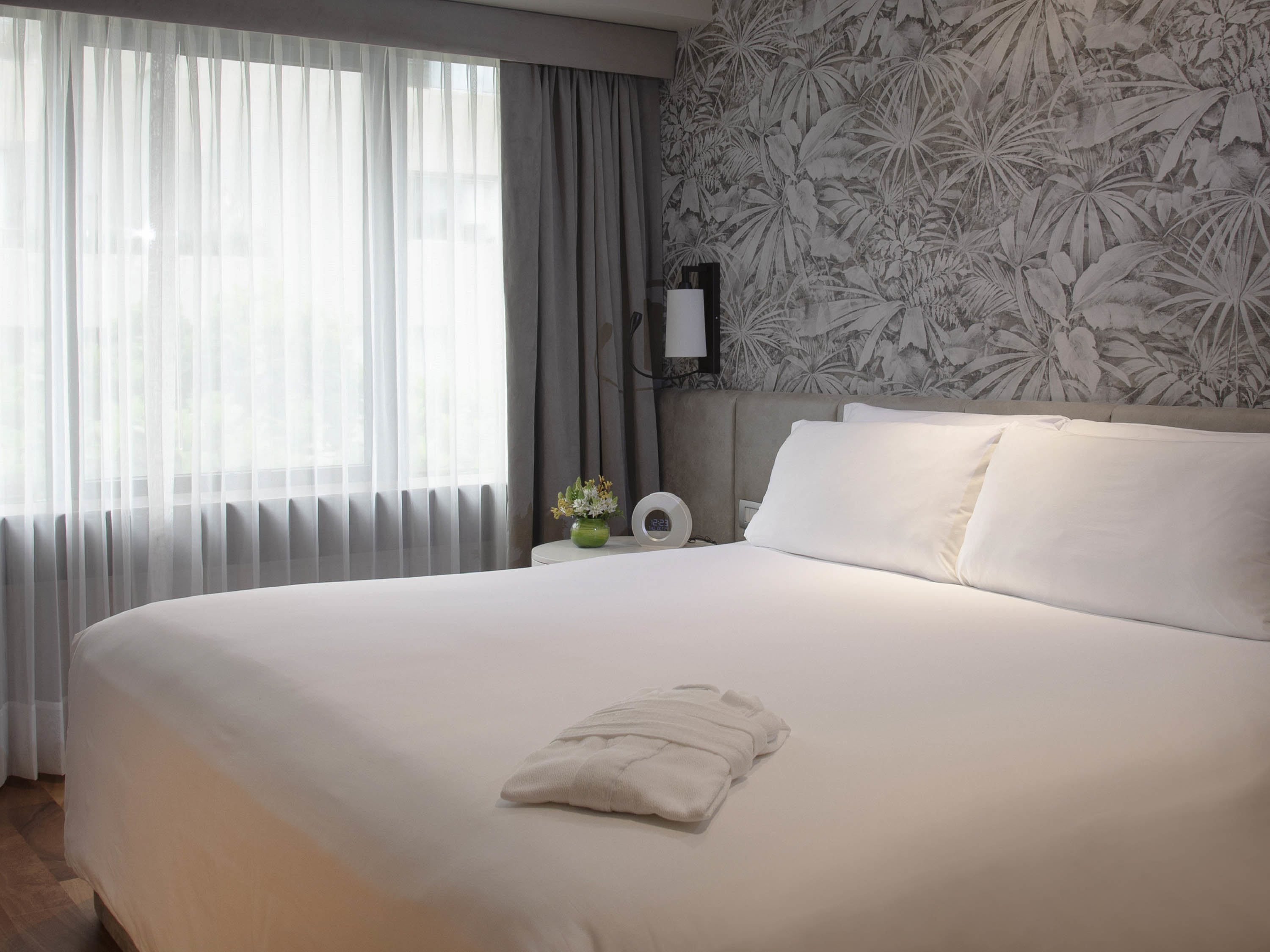 Double Classic King Bed