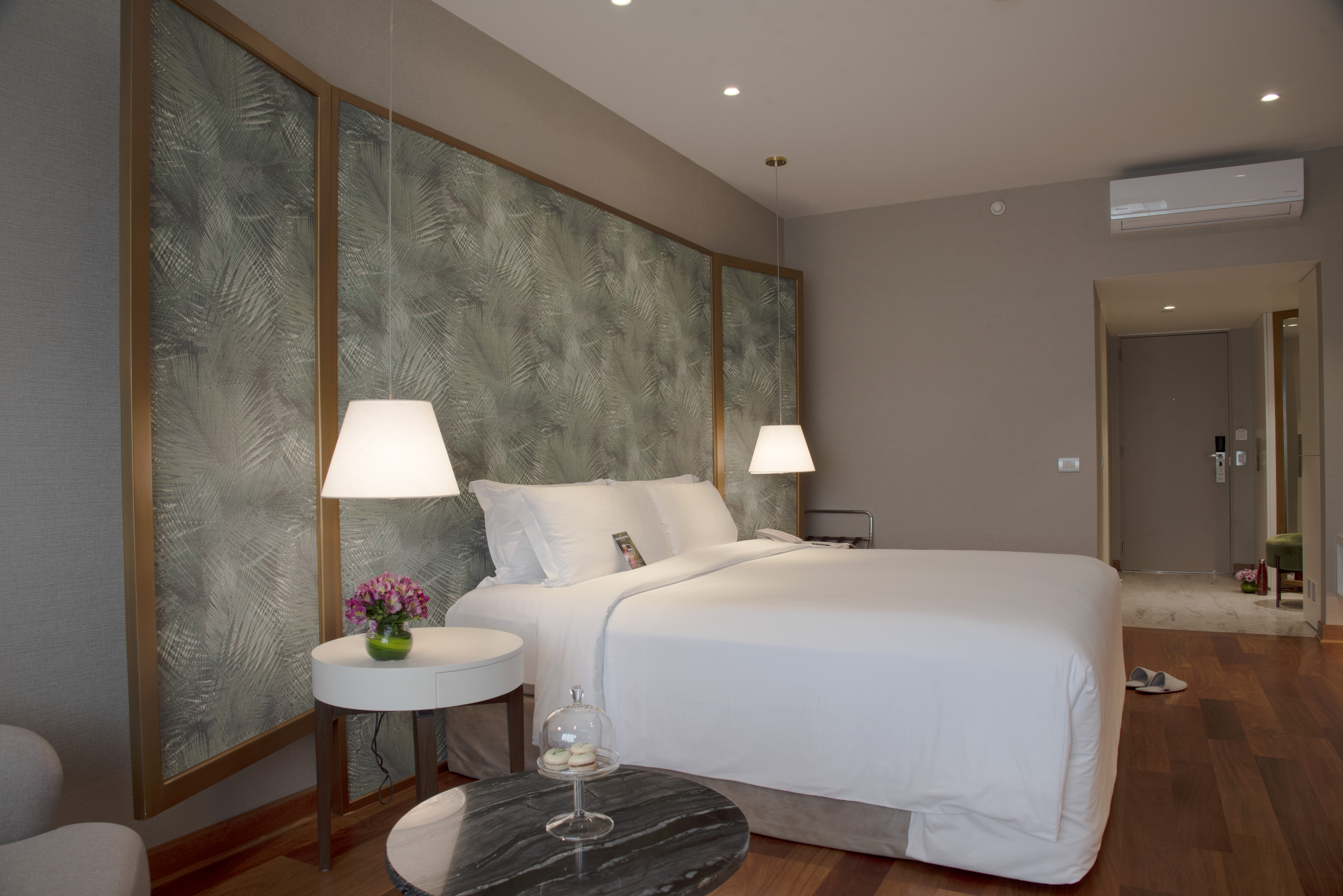 Room Deluxe King Bed