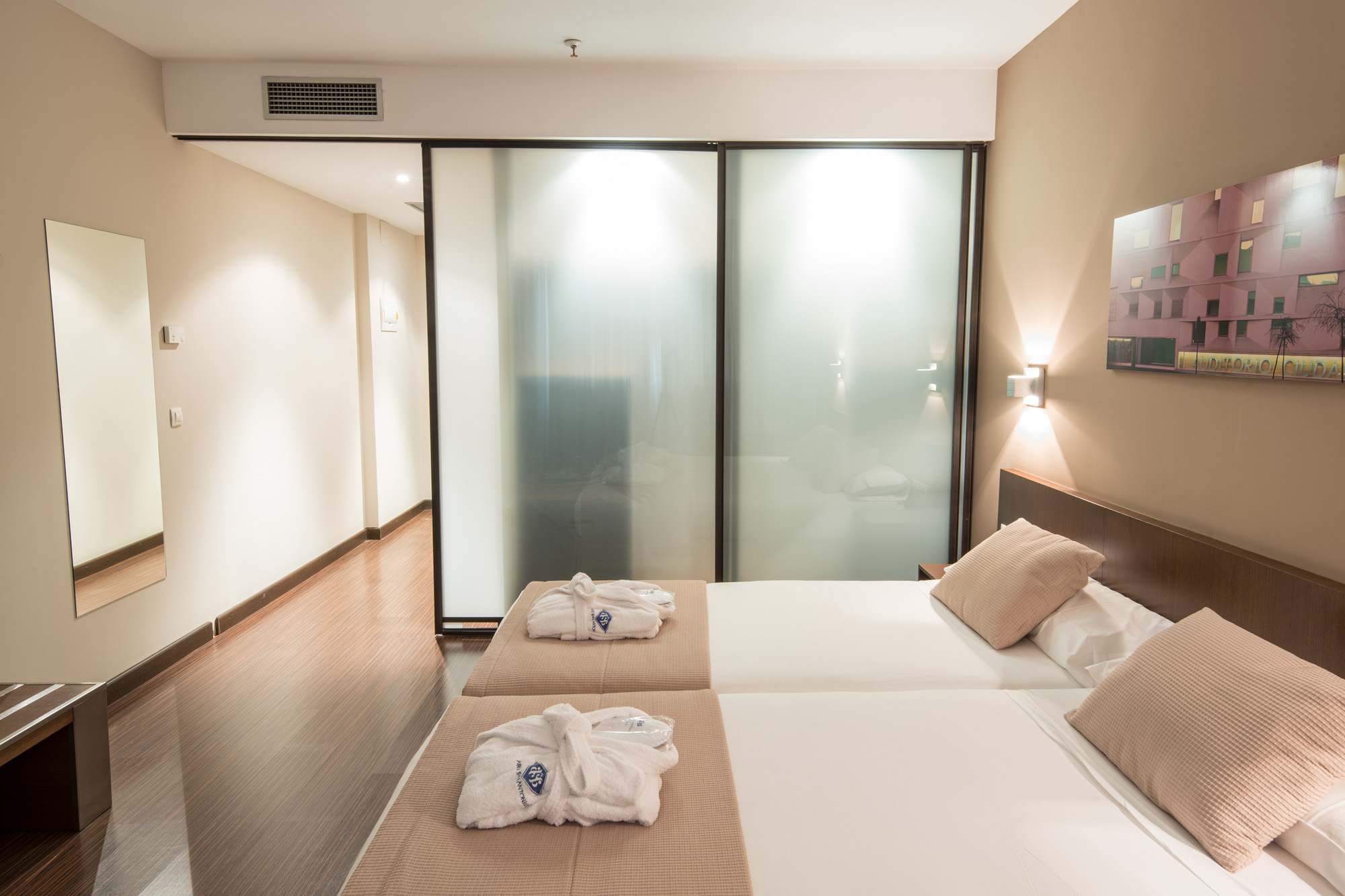 Double or Twin Standard