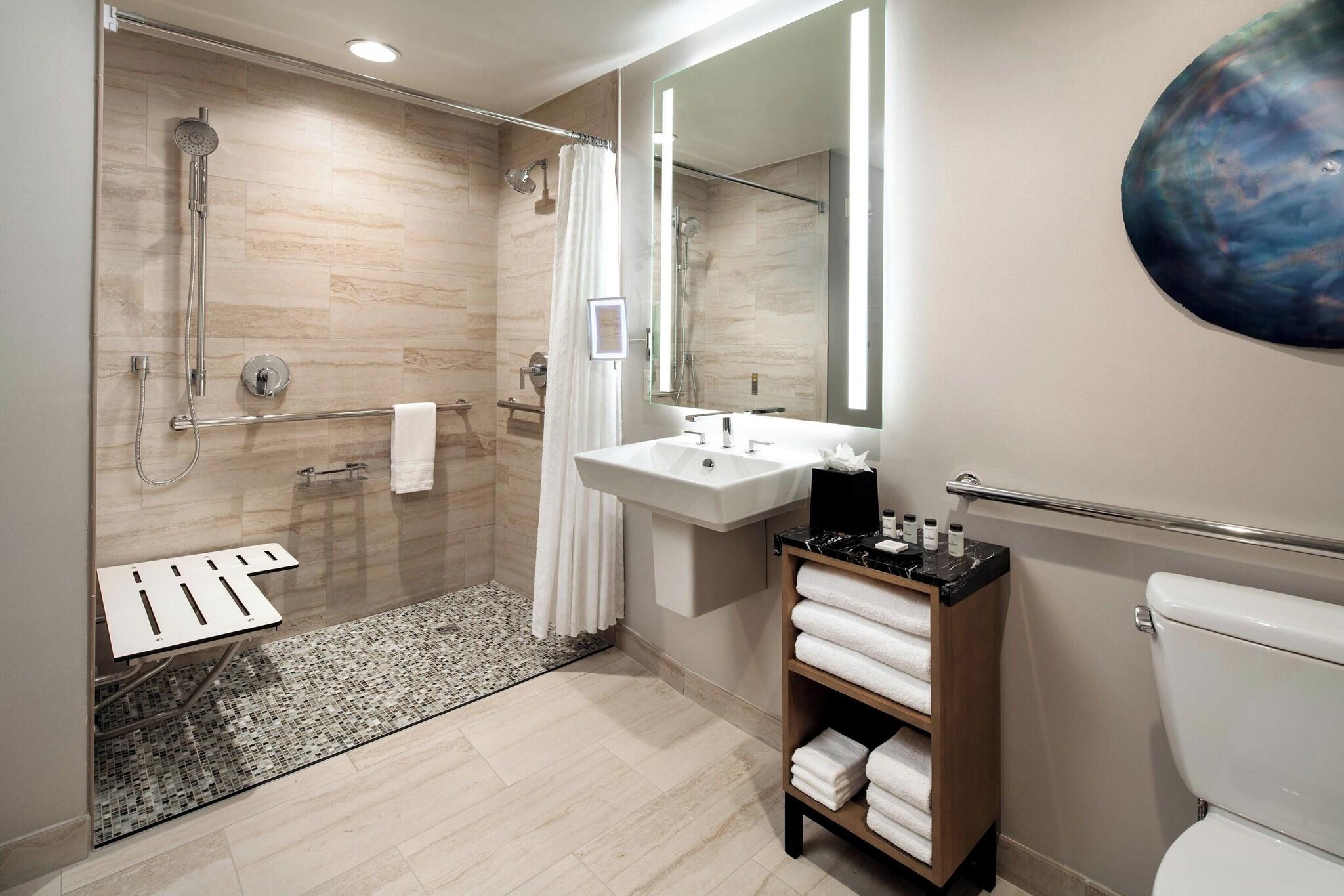 Double Deluxe Two Queen Beds