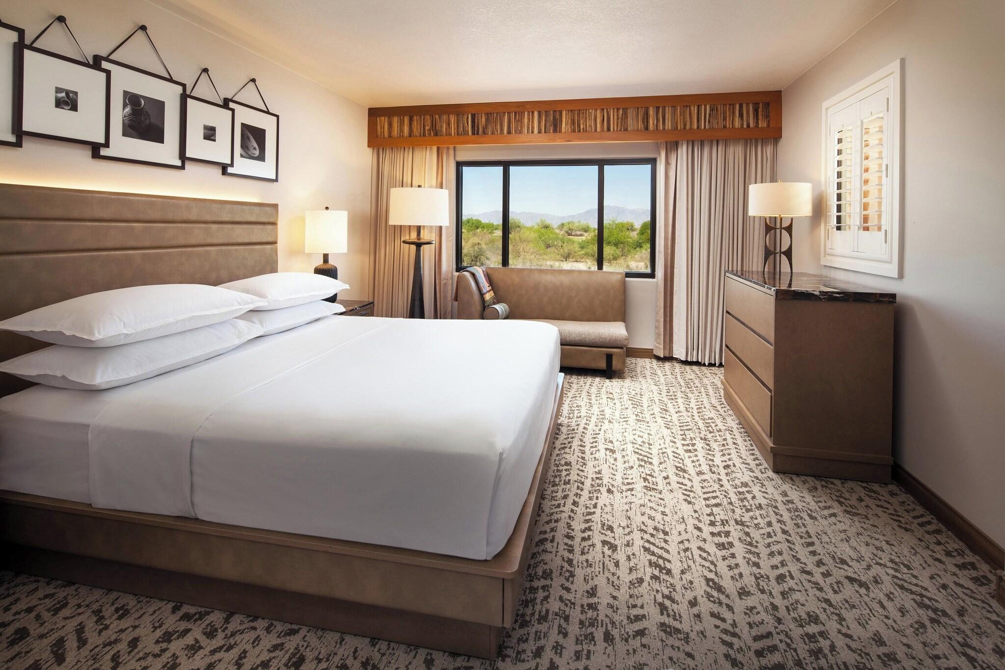 Suite King Size Bed