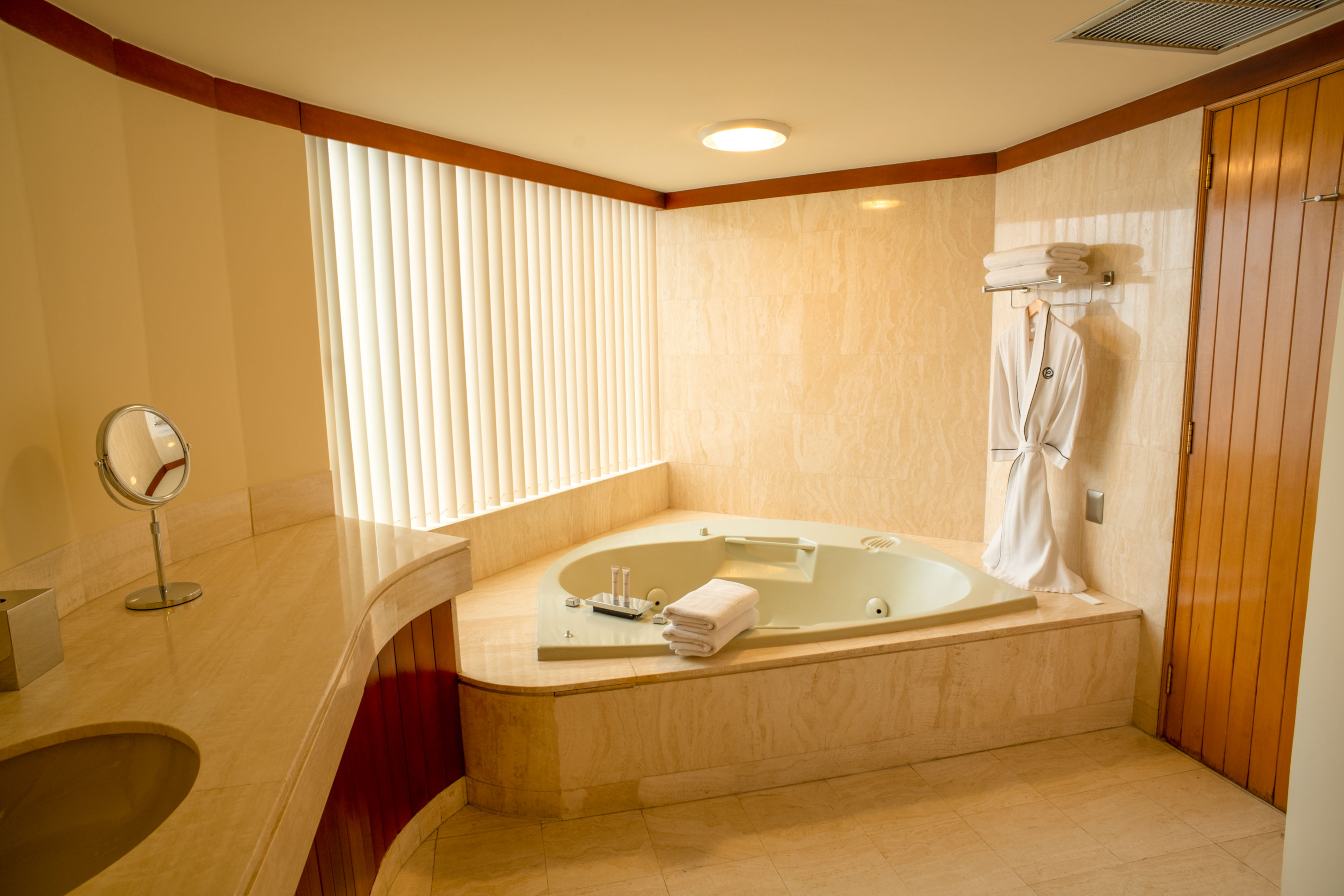 Suite Premium King Bed