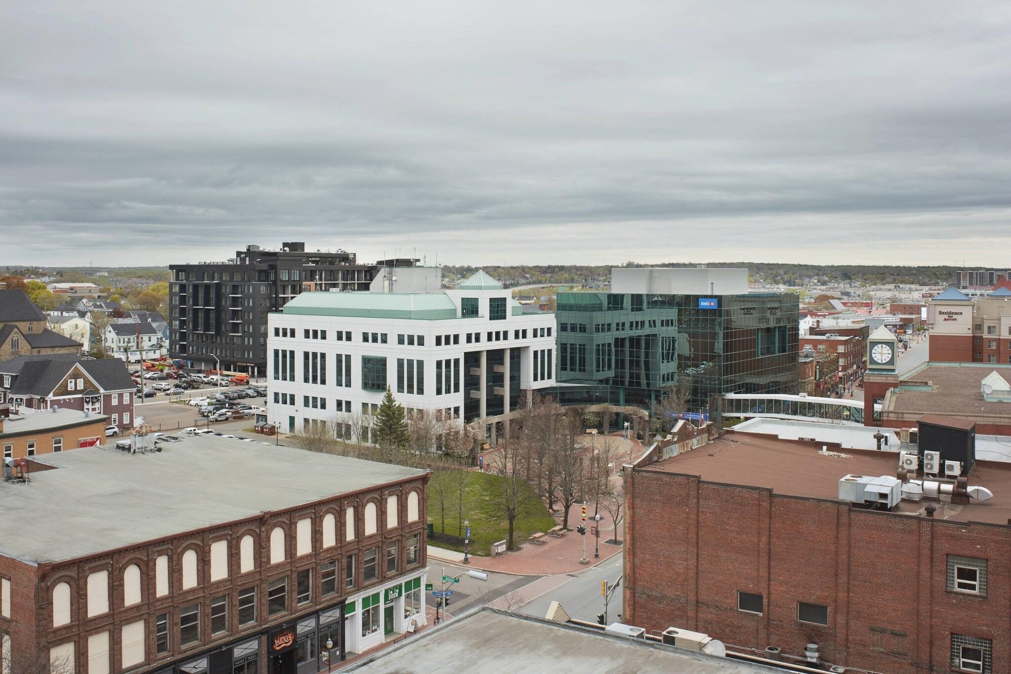 Double Club King Bed