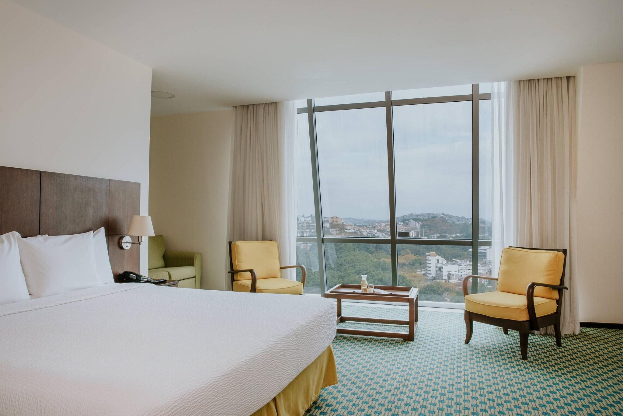 Junior Suite City View King Bed