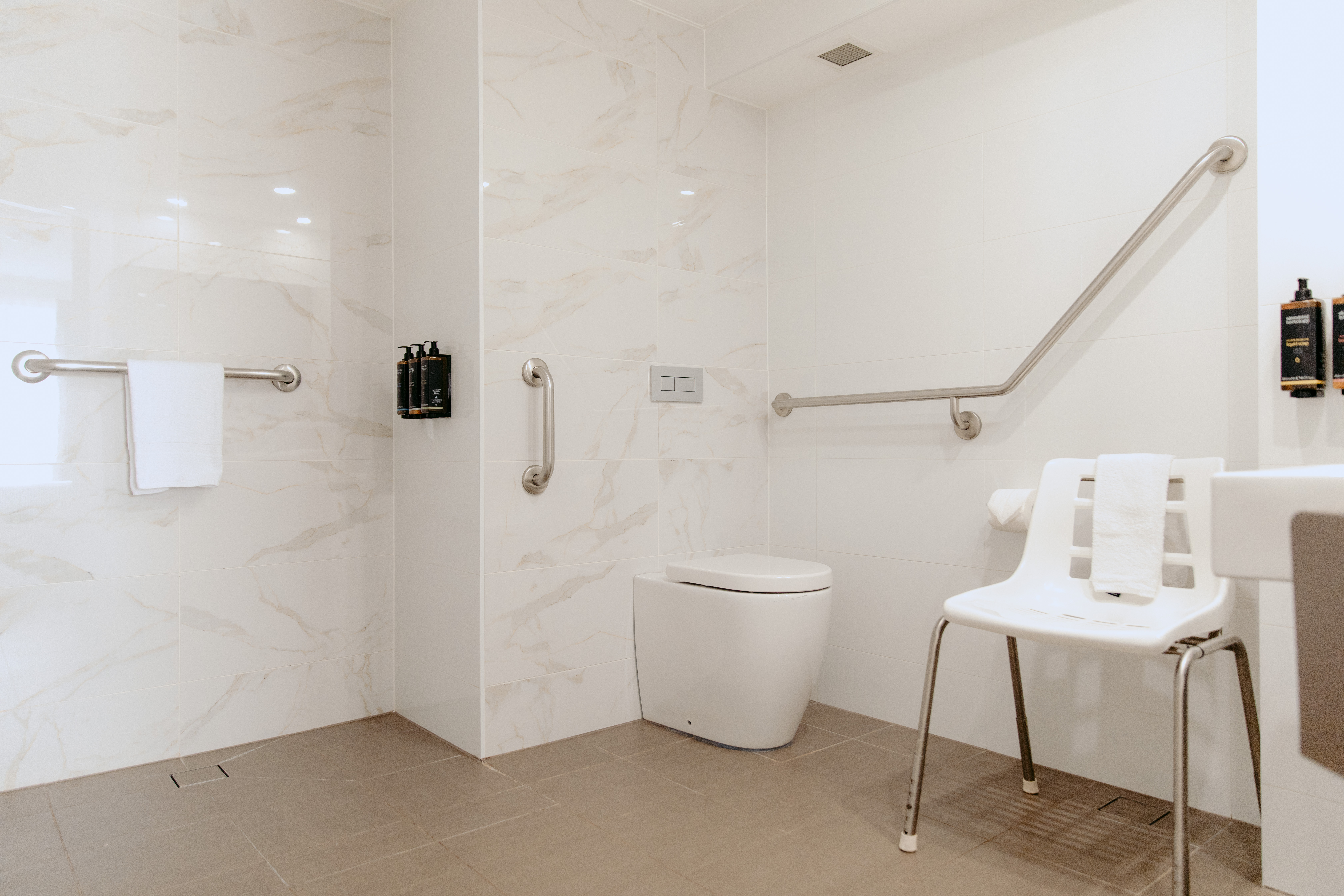 Double Accessible King Size Bed