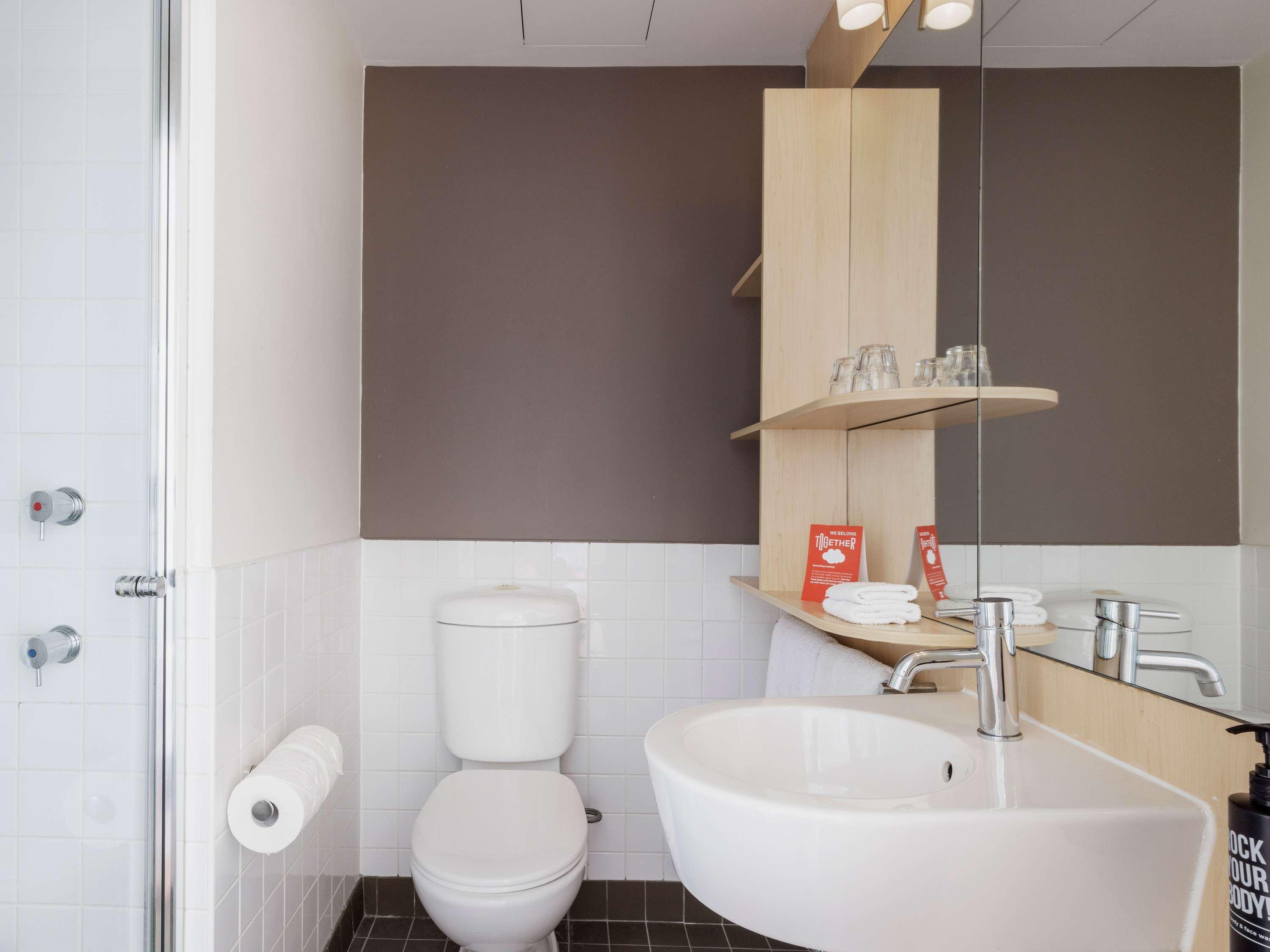 Double Queen Size Bed