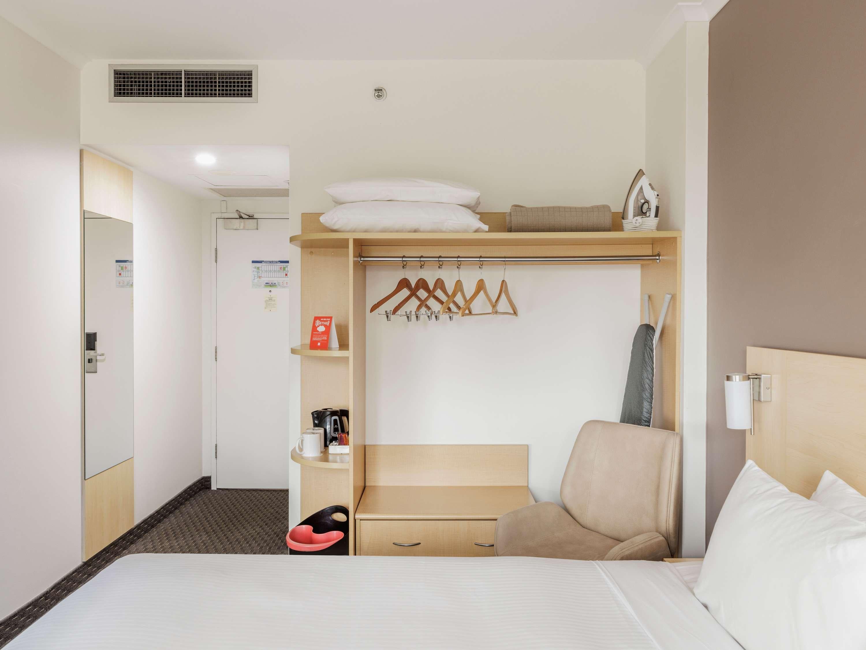 Double Queen Size Bed