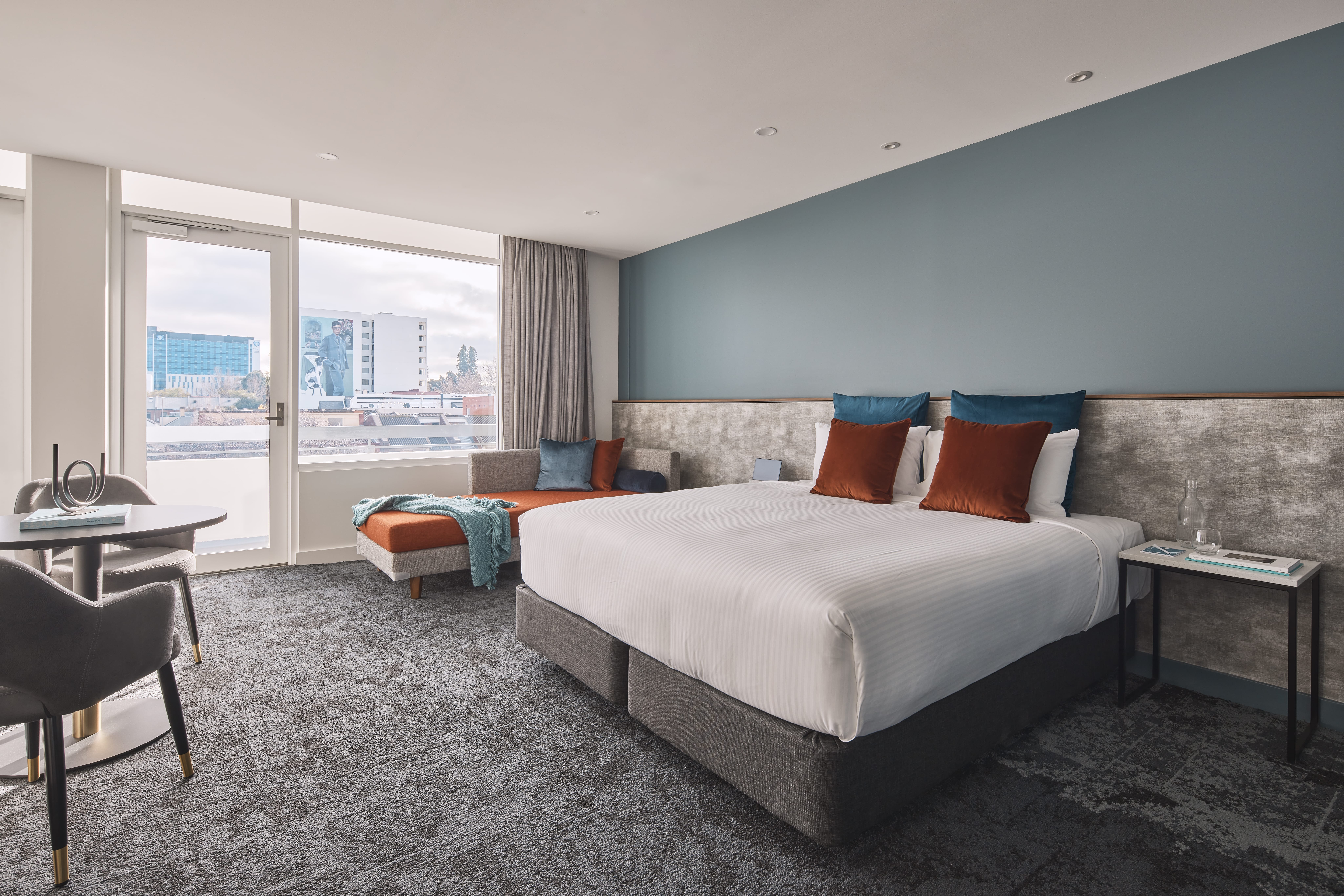 Studio Executive King Bed