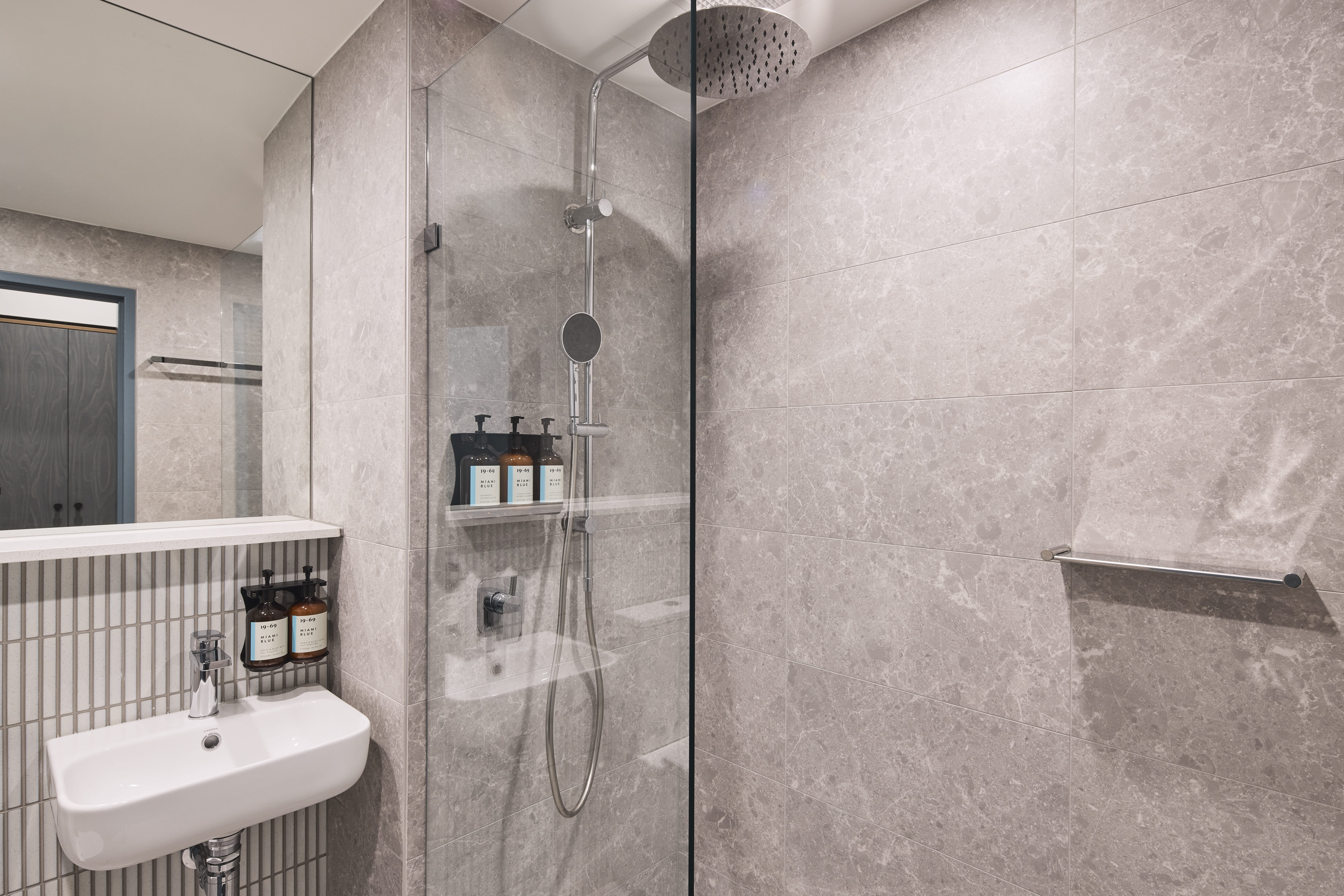 Studio Executive King Bed