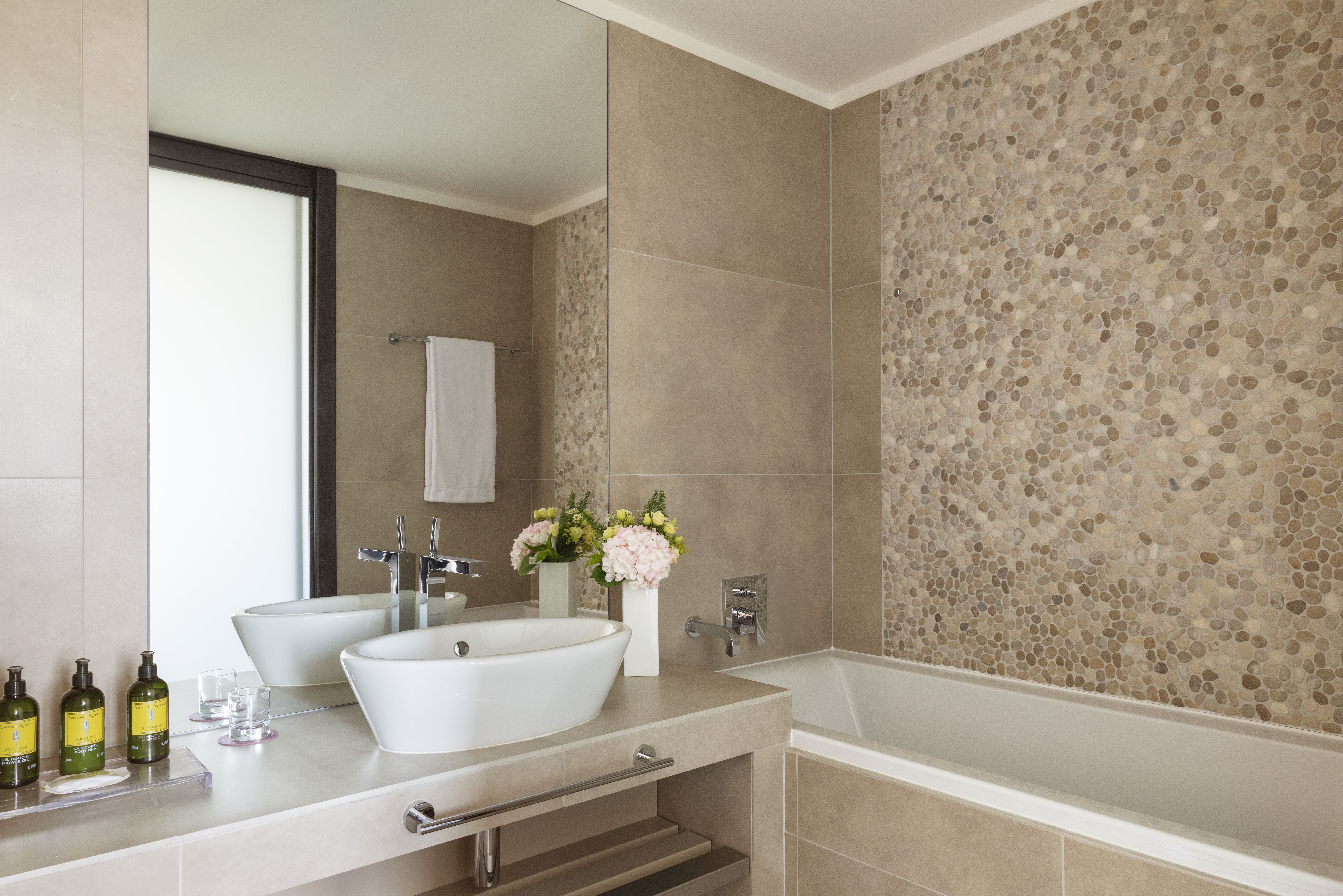 Family Room Lake View