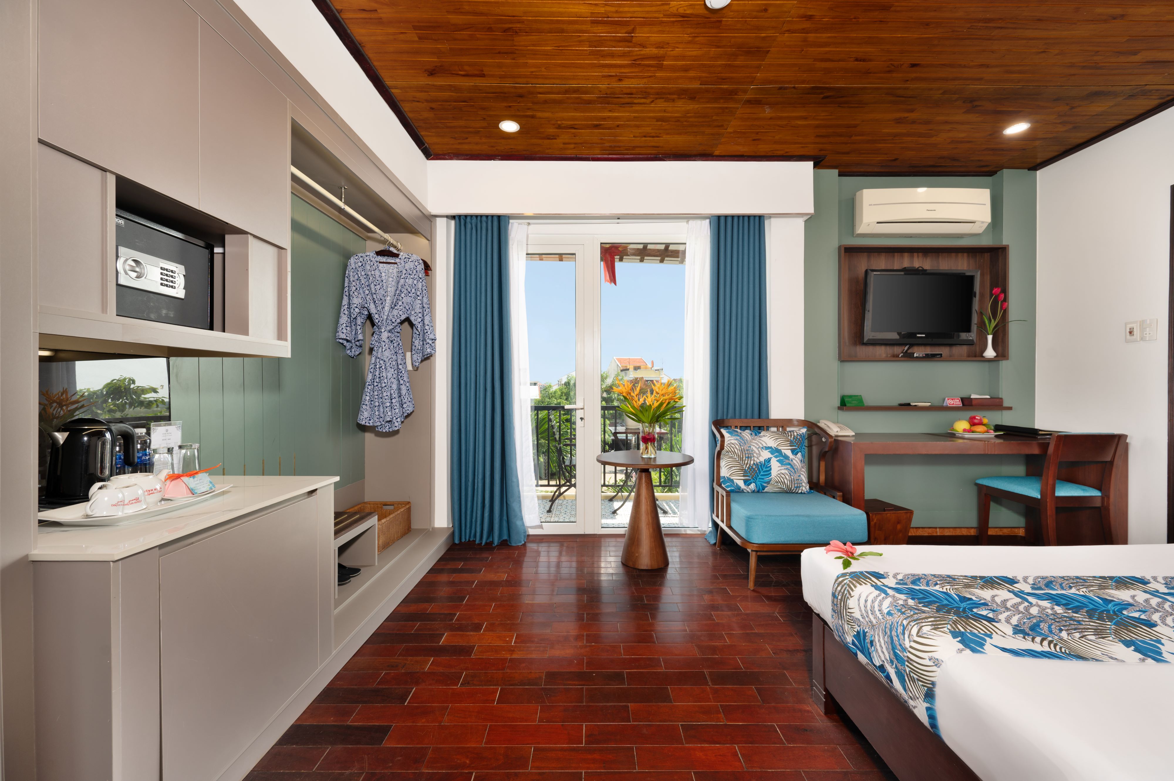 Double Superior Garden View