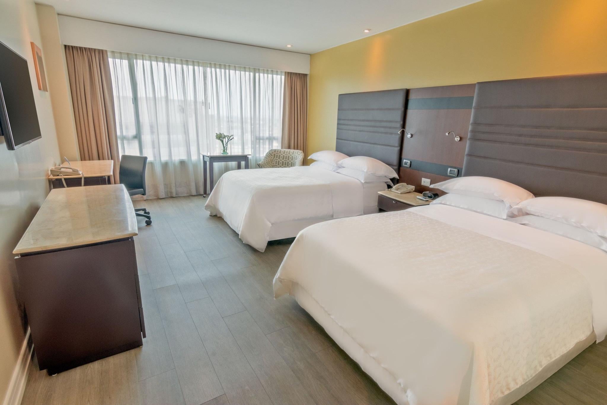 Quadruple Two Double Beds