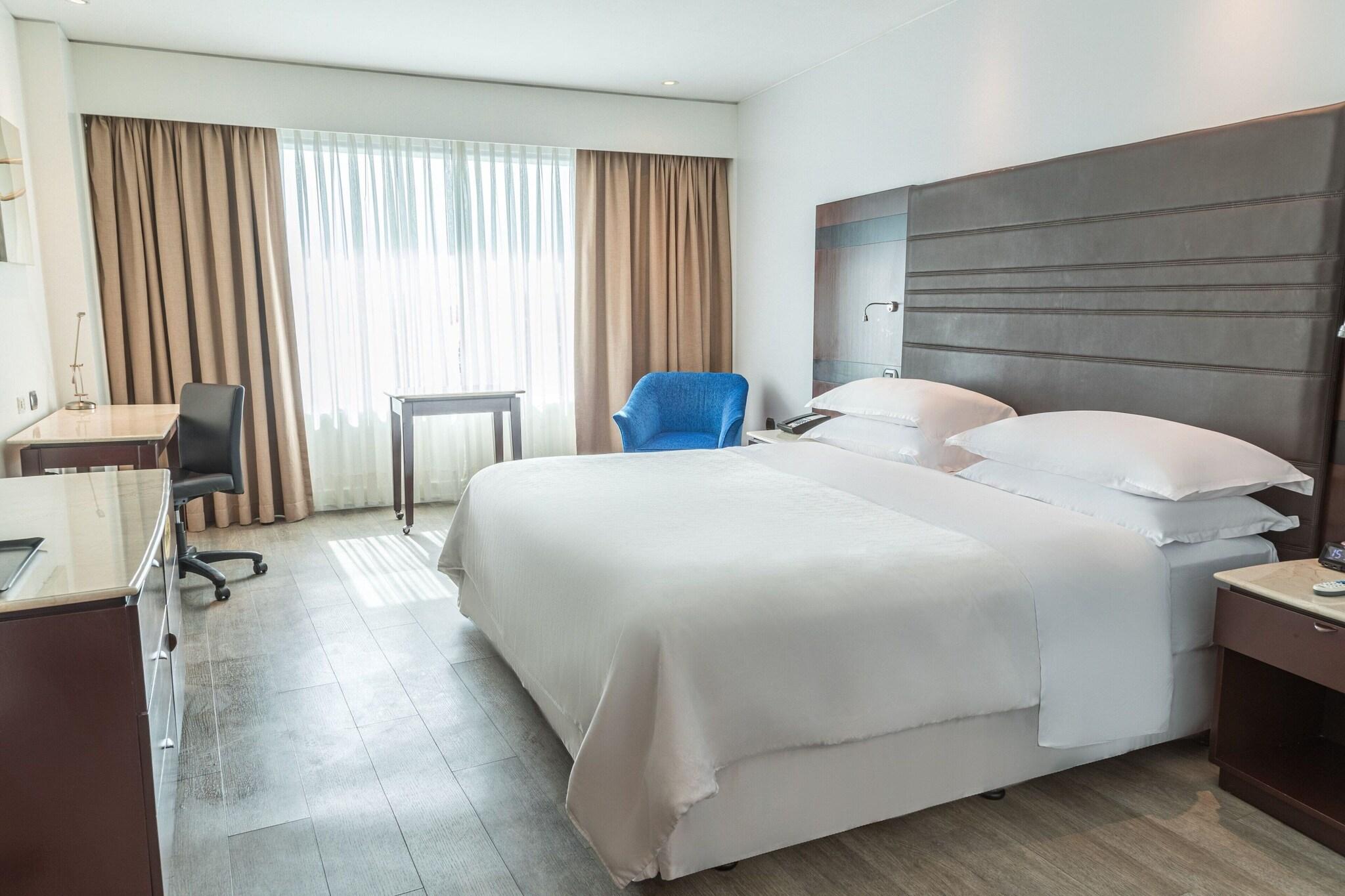 Double King Size Bed