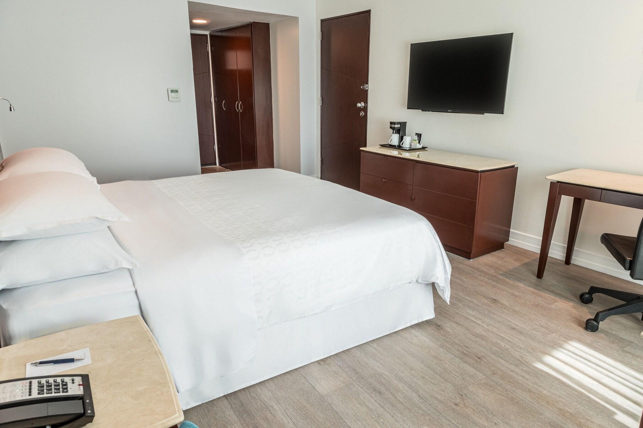 Double Classic King Bed