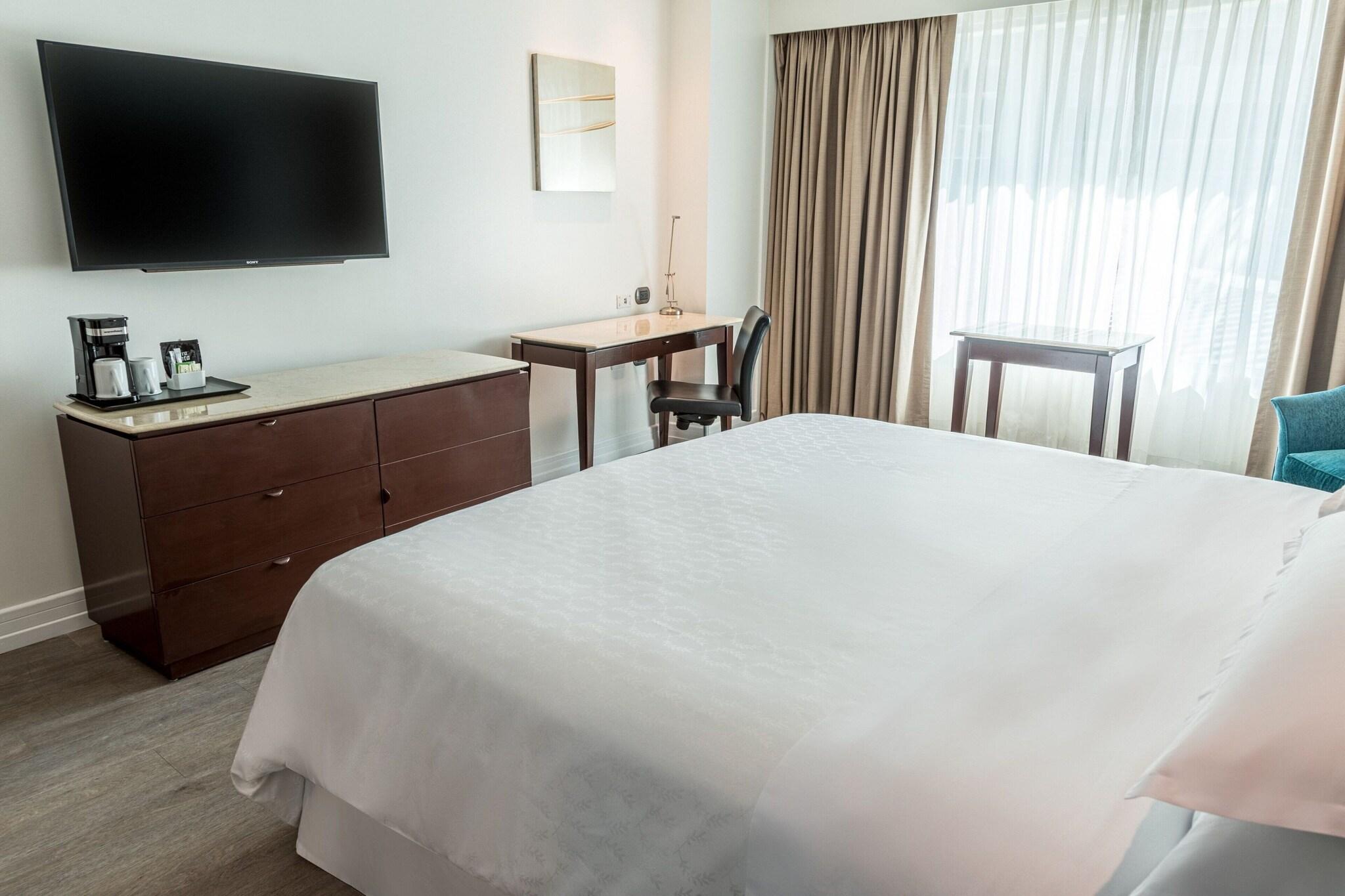 Double Classic King Bed