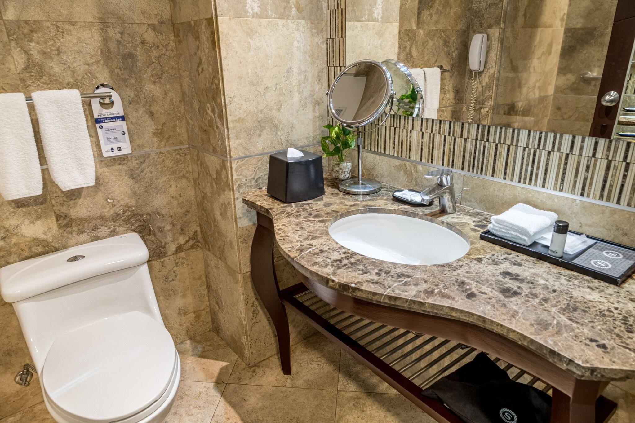 Double Club City View