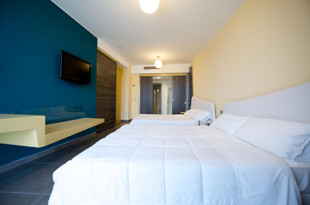 Double King Size Bed