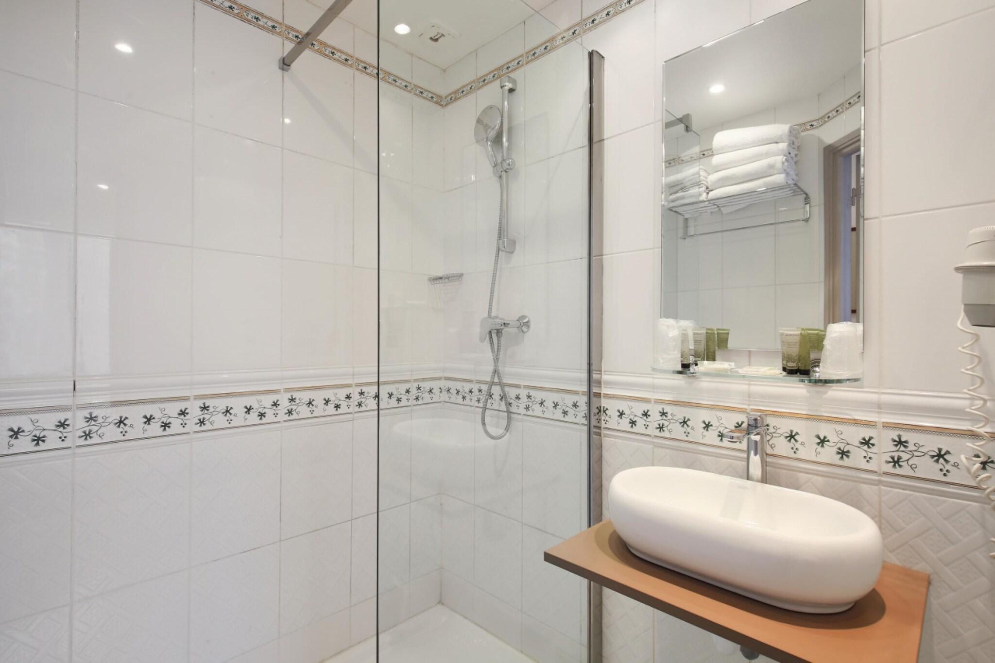 Suite with Double Bed