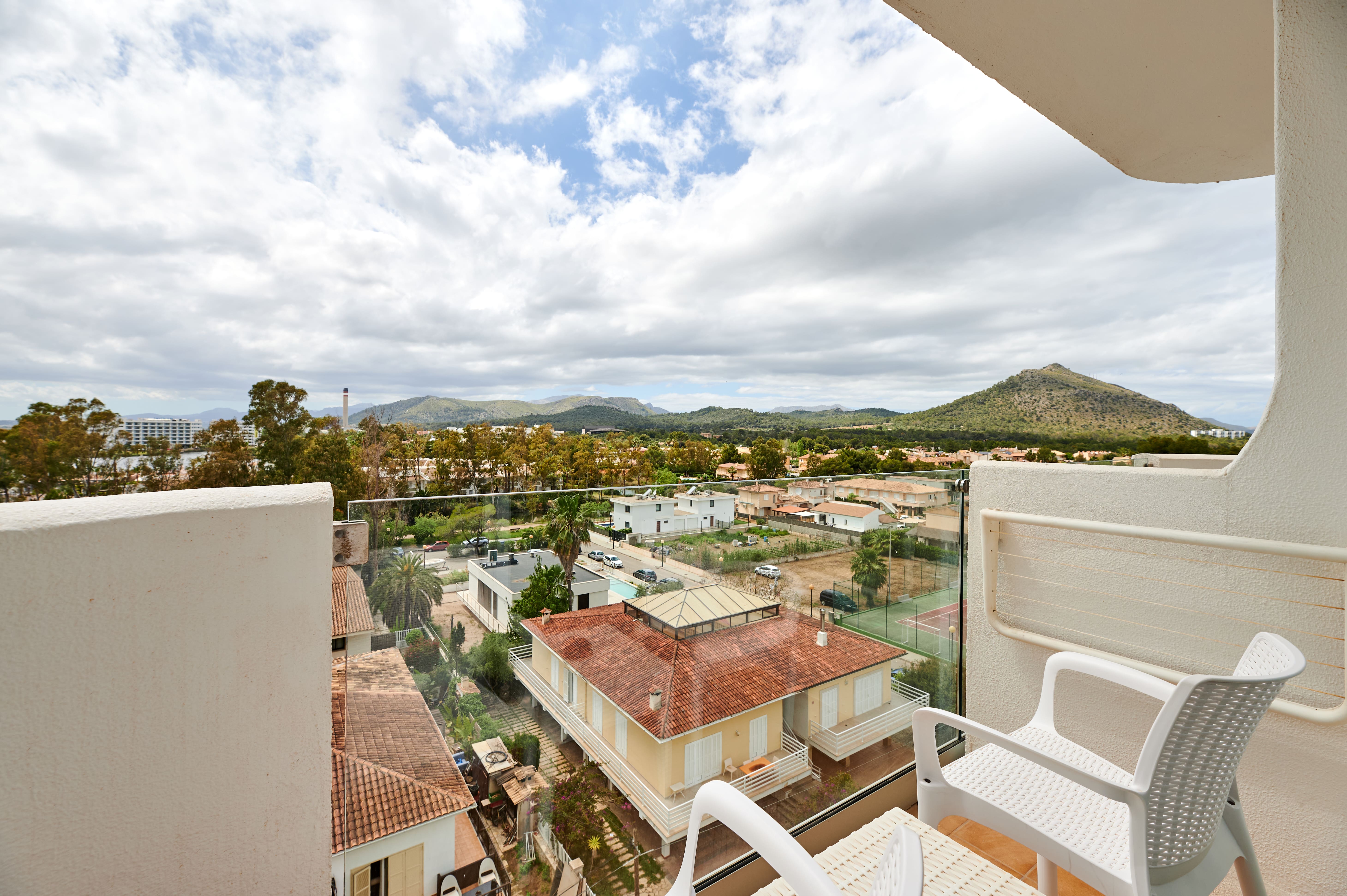 Double Single with Balcony