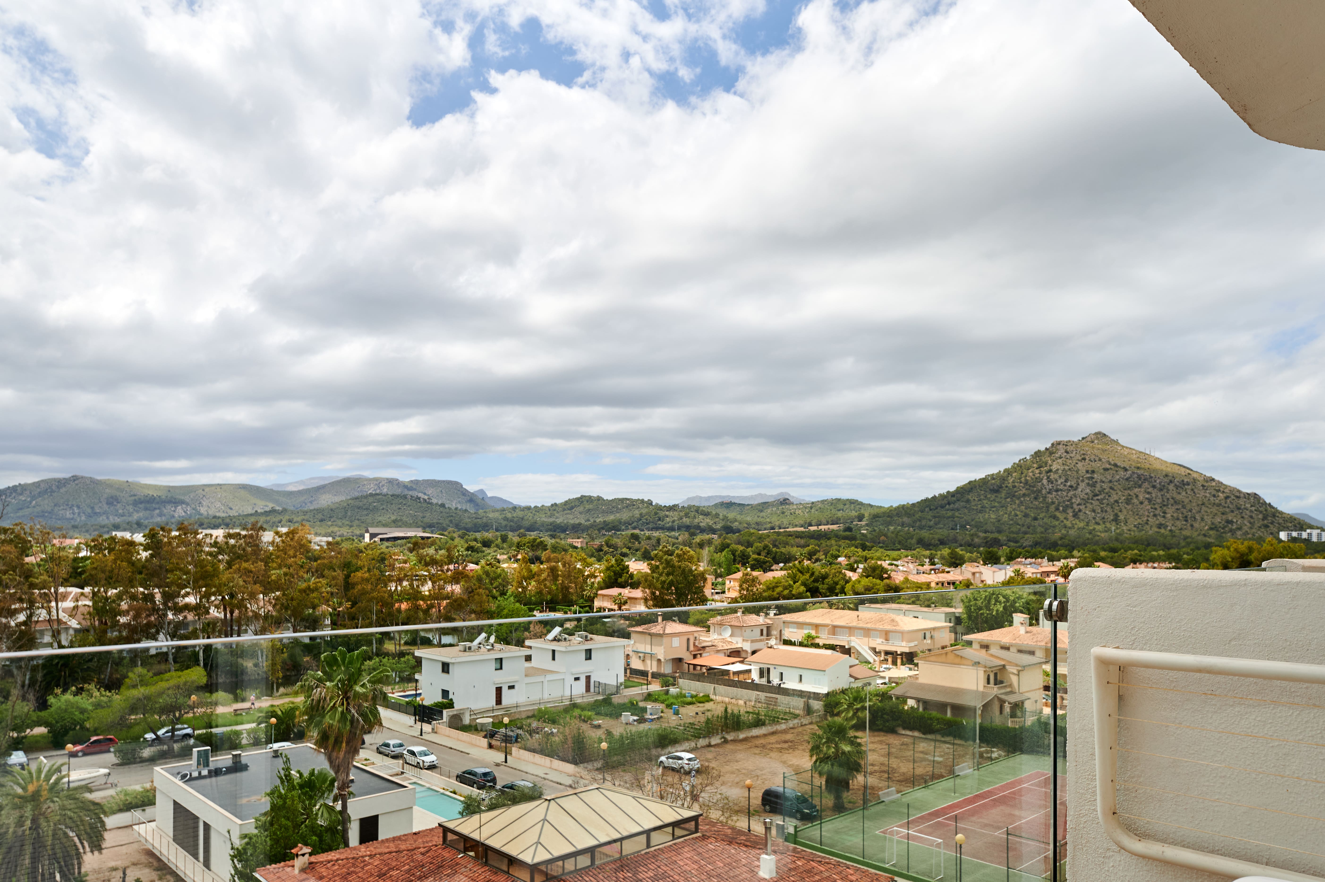 Double Single with Balcony