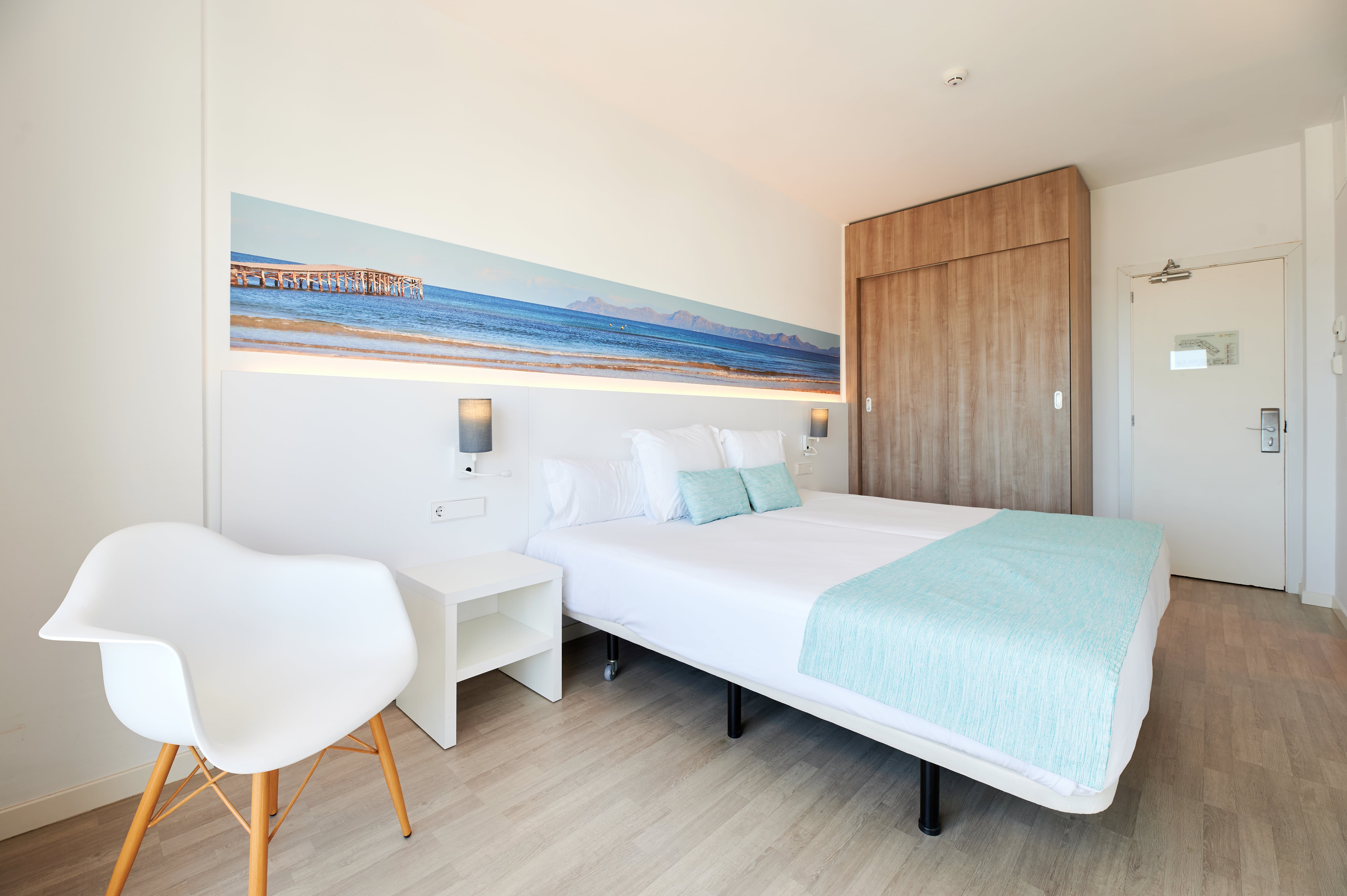 Double Single with Balcony